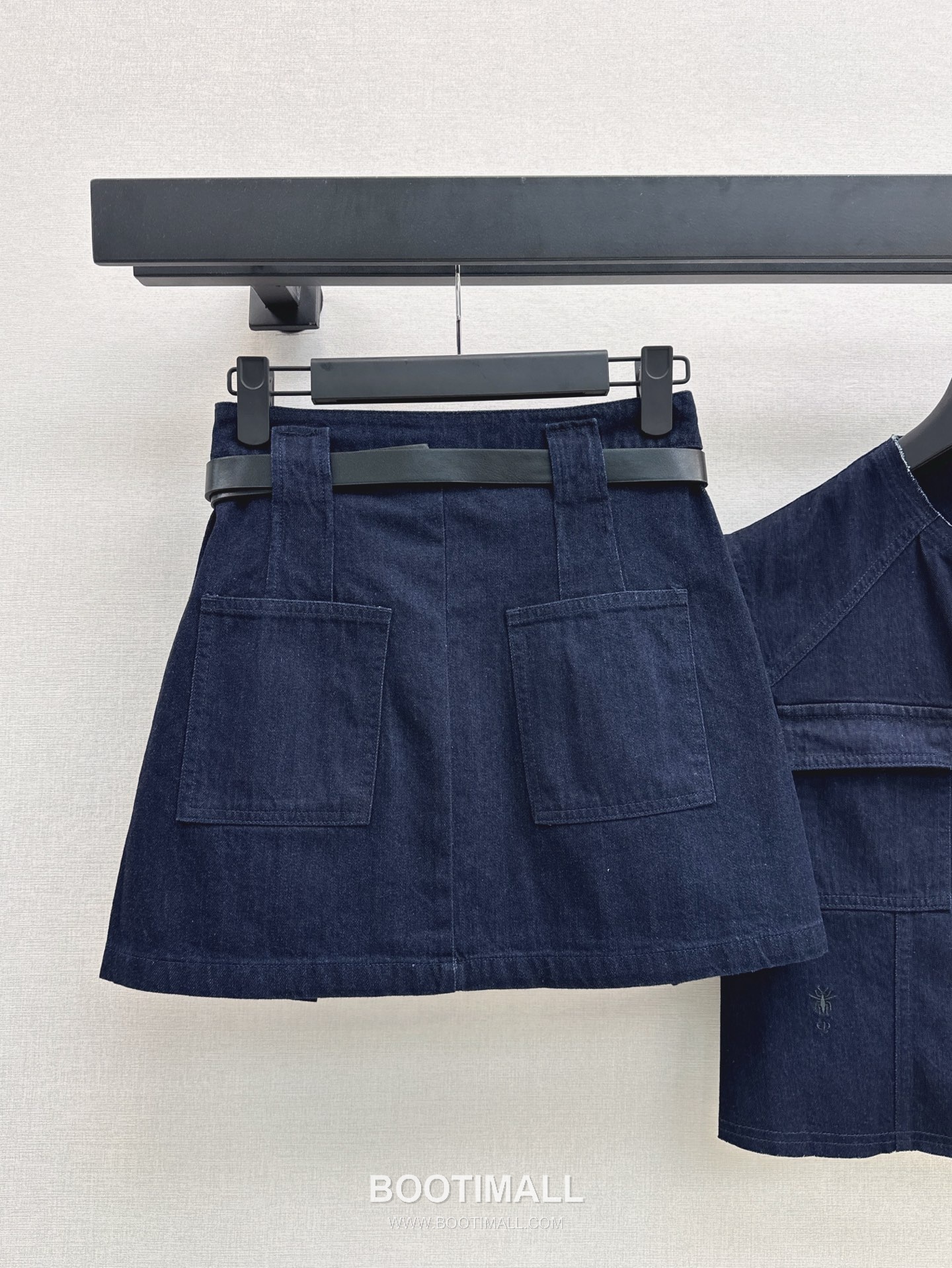 Dior 2025 S/S Denim Vest Skirt Set Belt Detail CD Logo 디올 데님 베스트 스커트 세트 벨트 디테일 CD 로고 23