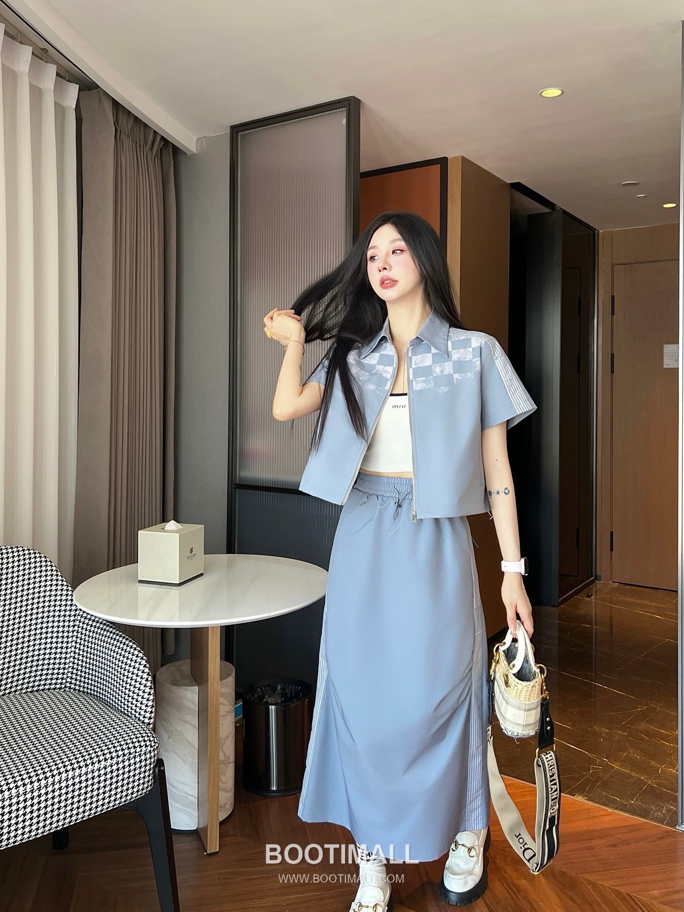 Dior 2026 S/S Cotton Polyester Set Check Print Top Skirt Logo Detail 디올 코튼 폴리에스터 세트 체크 프린트 탑 스커트 로고 디테일 2