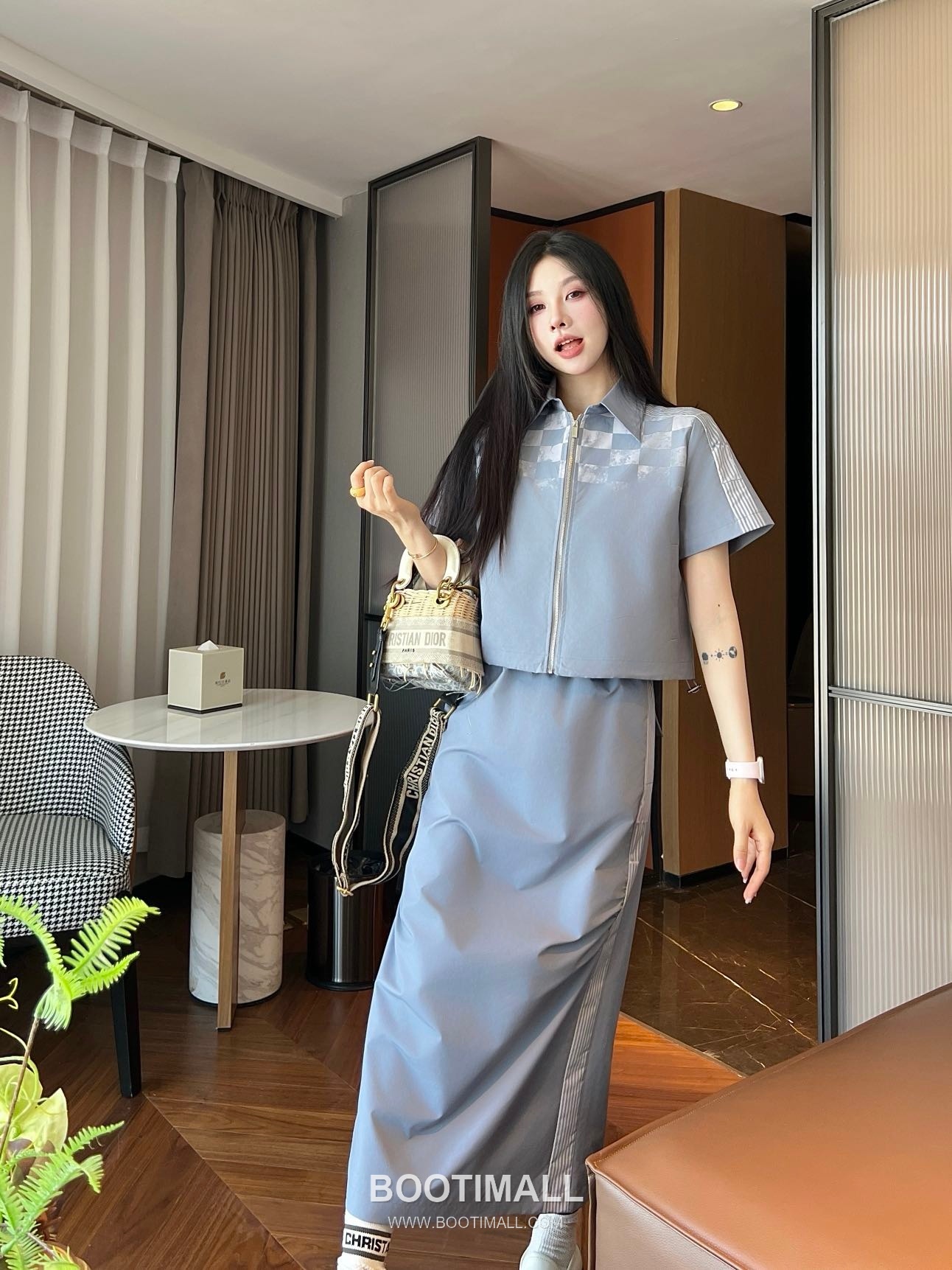 Dior 2026 S/S Cotton Polyester Set Check Print Top Skirt Logo Detail 디올 코튼 폴리에스터 세트 체크 프린트 탑 스커트 로고 디테일 4