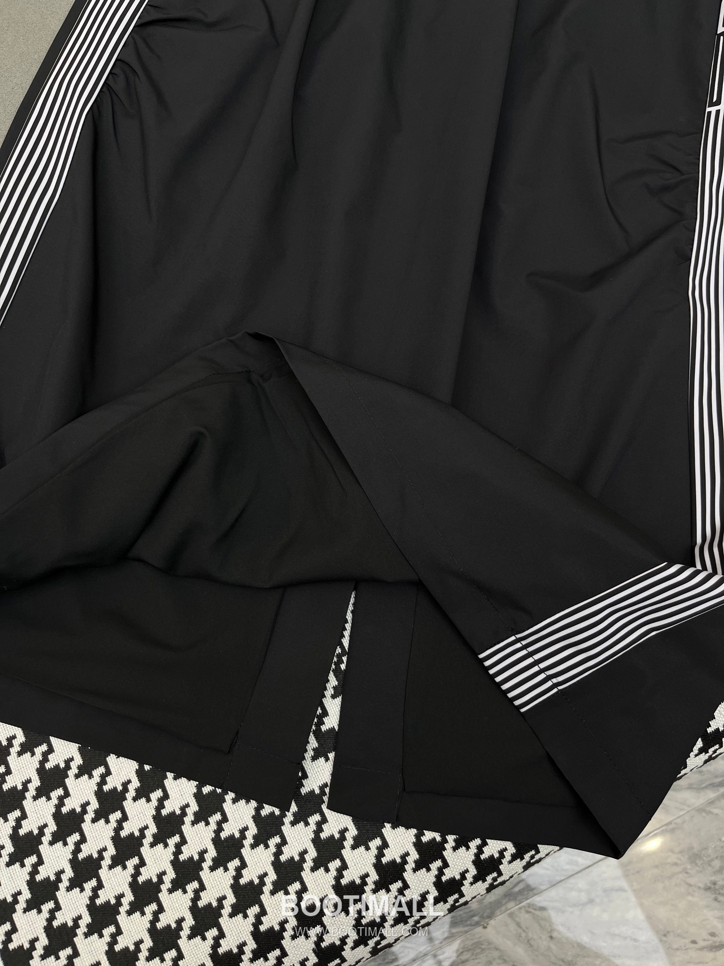 Dior 2026 S/S Cotton Polyester Set Check Print Top Skirt Logo Detail 디올 코튼 폴리에스터 세트 체크 프린트 탑 스커트 로고 디테일 15