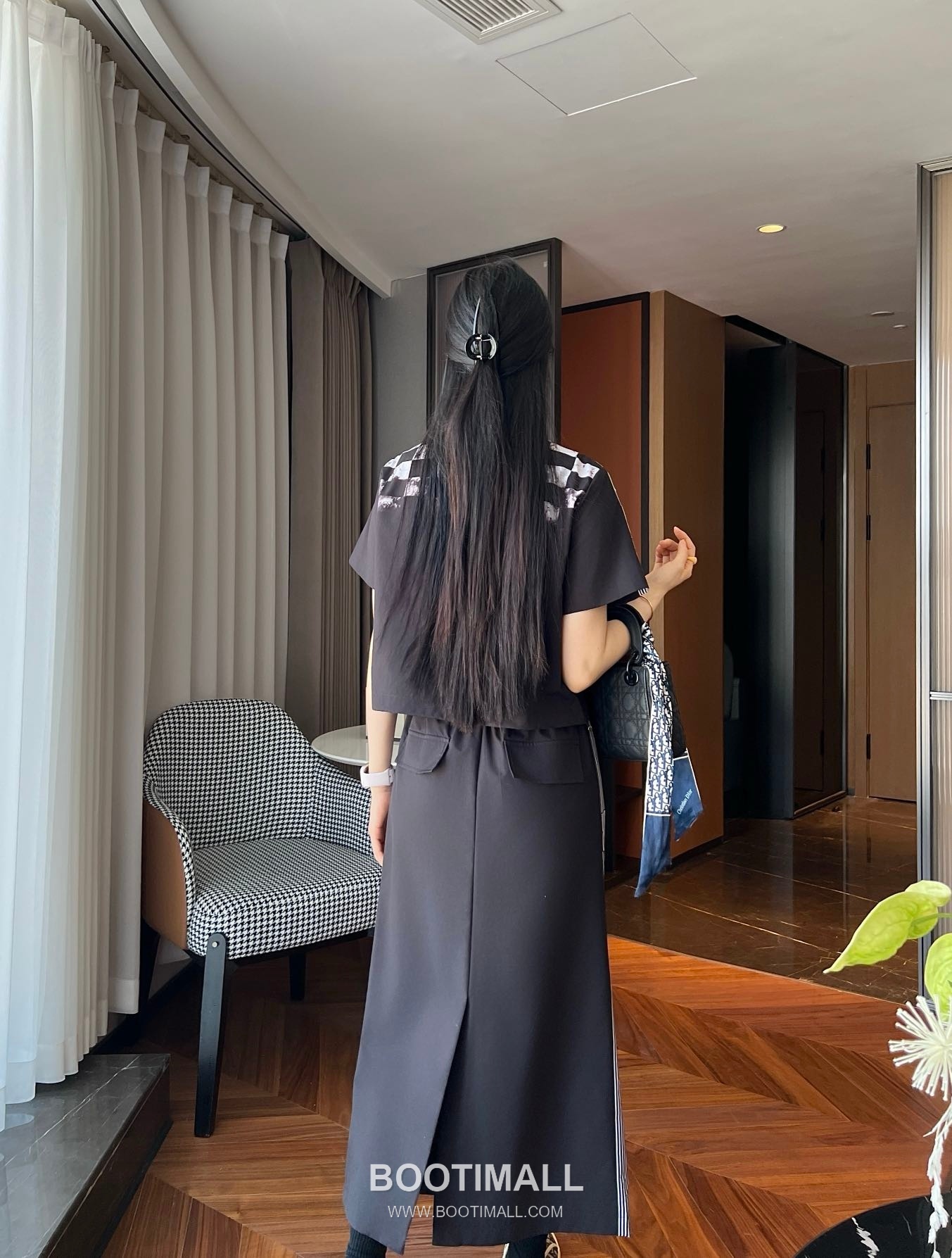 Dior 2026 S/S Cotton Polyester Set Check Print Top Skirt Logo Detail 디올 코튼 폴리에스터 세트 체크 프린트 탑 스커트 로고 디테일 9