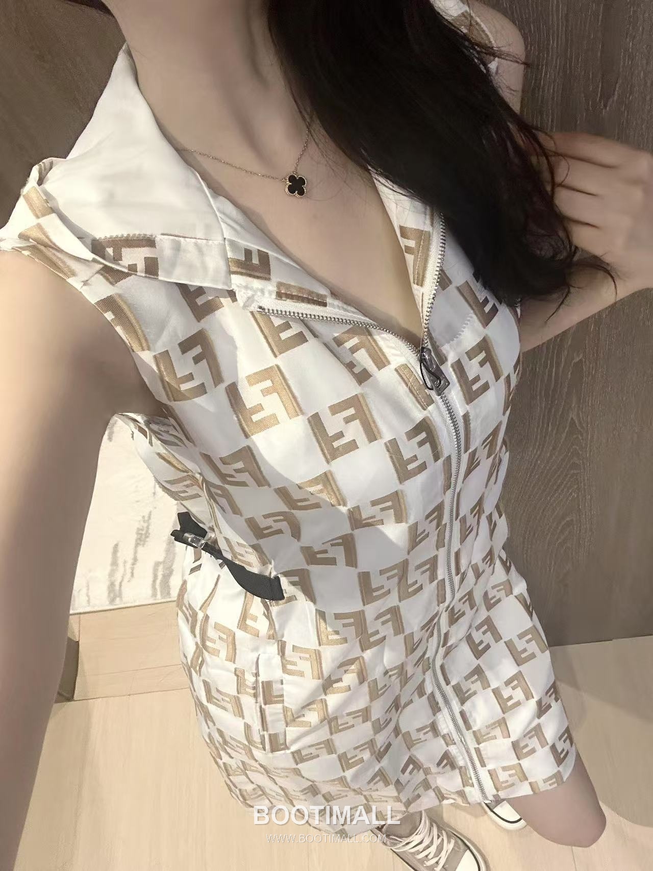 Fendi 2026 S/S Cotton Polyester Sleeveless Dress Check Jacquard Logo Detail 펜디 코튼 폴리에스터 슬리브리스 드레스 체크 자카드 로고 디테일 7