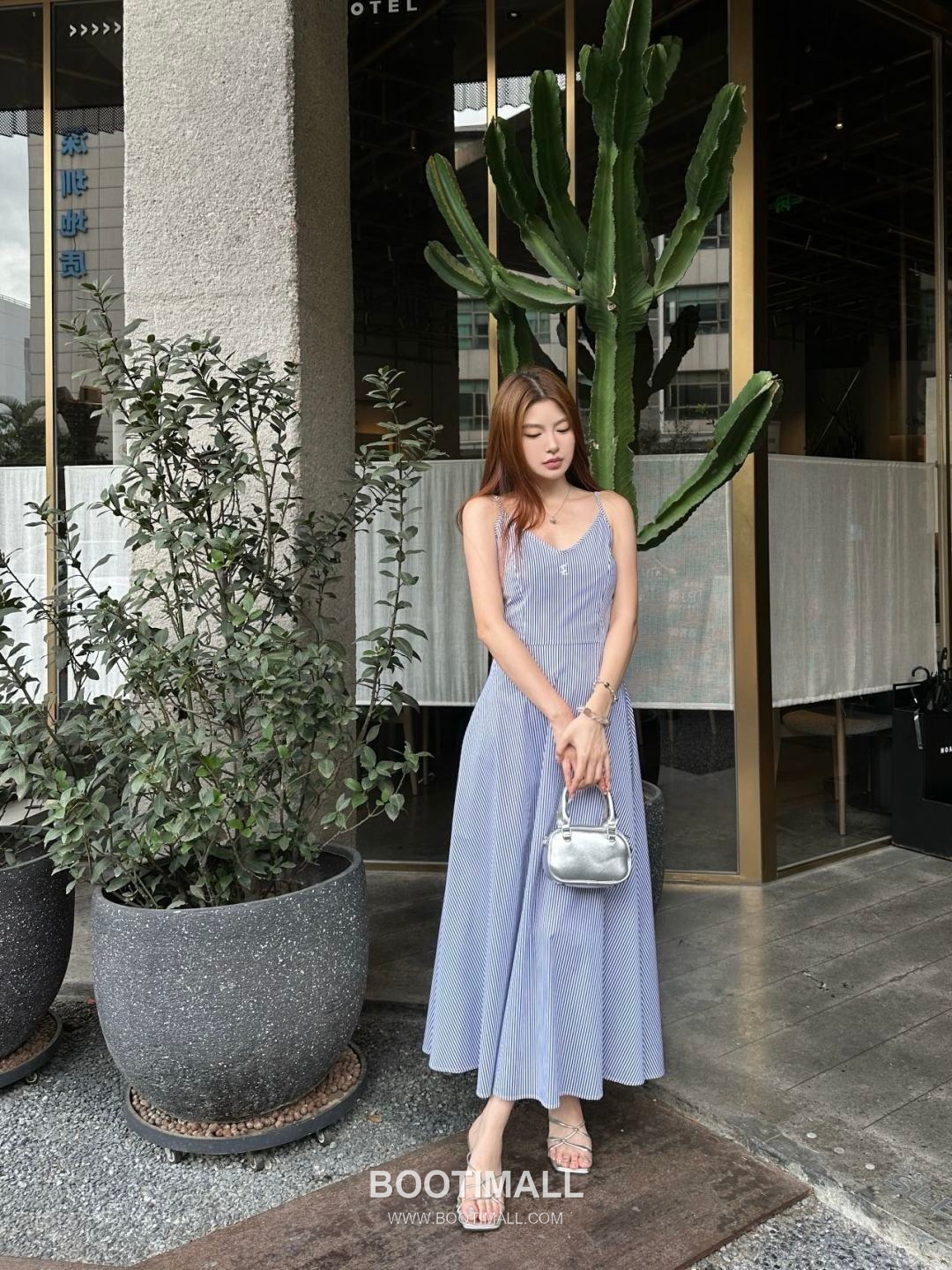 Saint Laurent 2026 S/S Polyester Strap Dress Striped Pattern Detail 생로랑 폴리에스터 스트랩 드레스 스트라이프 패턴 디테일 4