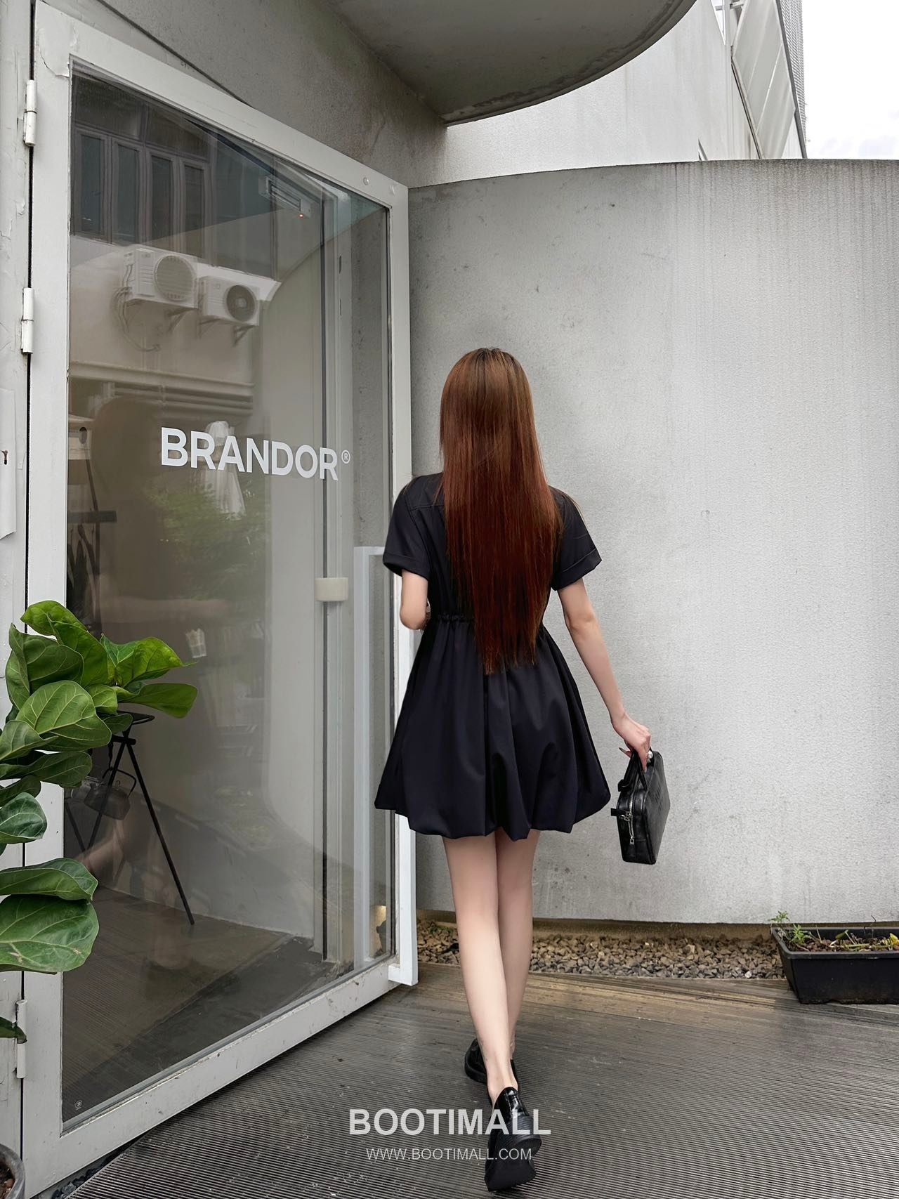 Loewe 2026 S/S Cotton Polyester Dress Puff Sleeve Drawstring Waist Detail 로에베 코튼 폴리에스터 드레스 퍼프 슬리브 드로우스트링 허리 디테일 9