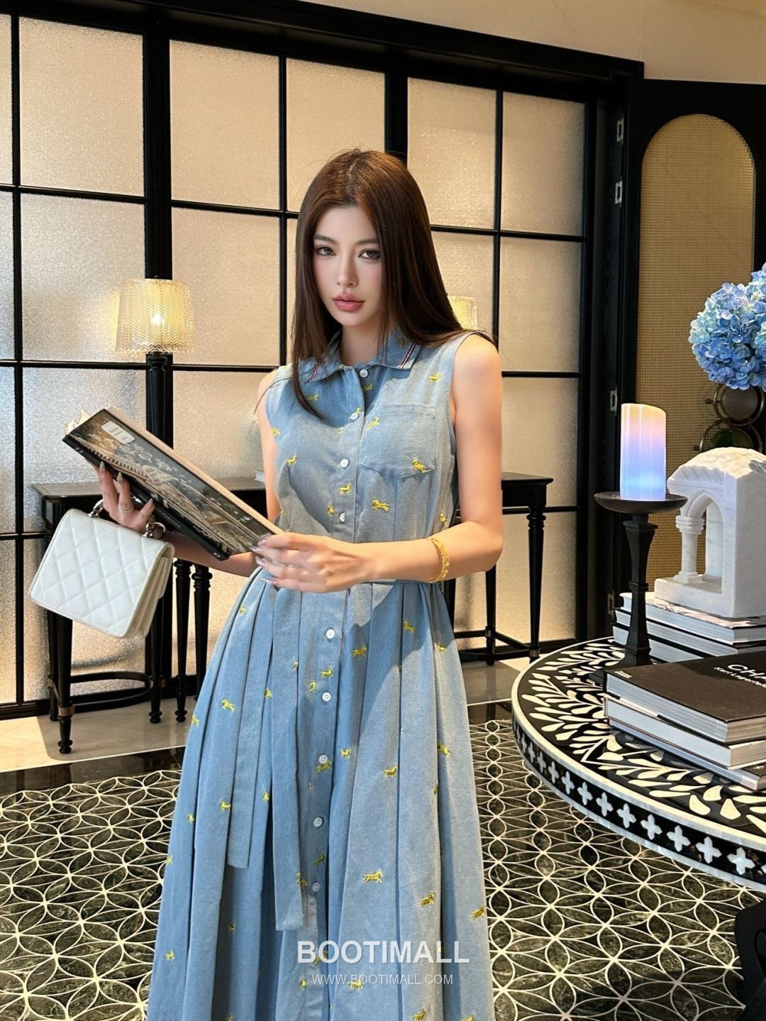 Thom Browne 2026 S/S Cotton Sleeveless Dress Embroidered Logo Detail 톰브라운 코튼 슬리브리스 드레스 자수 로고 디테일 5