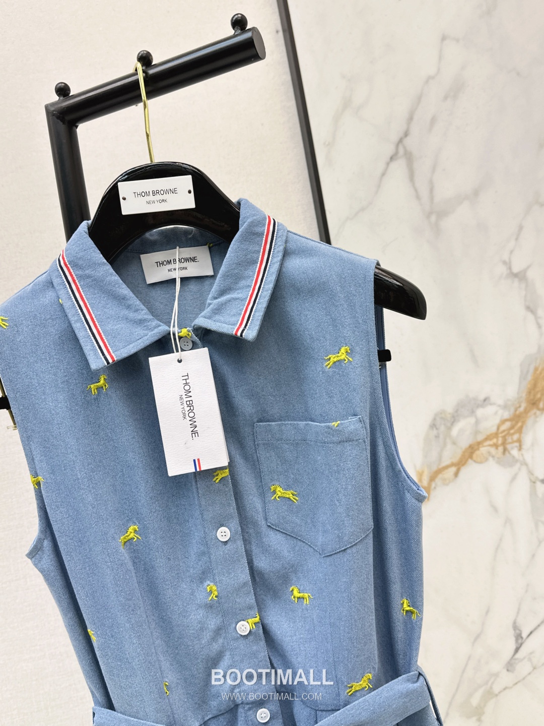 Thom Browne 2026 S/S Cotton Sleeveless Dress Embroidered Logo Detail 톰브라운 코튼 슬리브리스 드레스 자수 로고 디테일 13