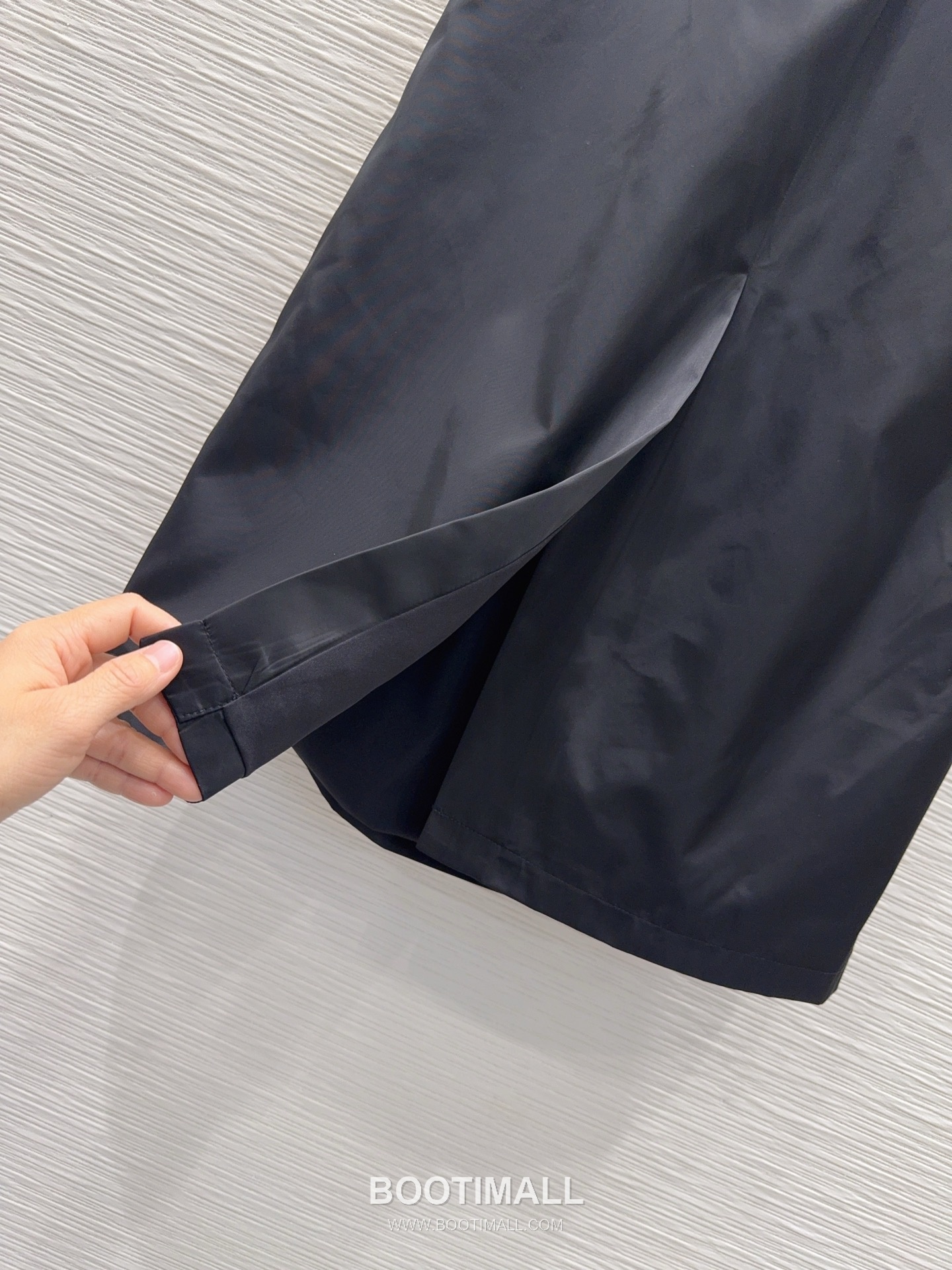 Prada 2026 S/S Polyester Skirt Elastic Waist Webbing Logo Detail 프라다 폴리에스터 스커트 밴딩 웨빙 로고 디테일 17