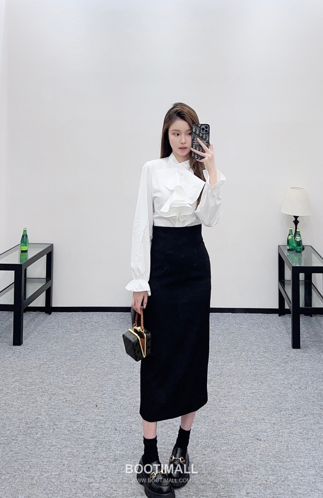 Dior 2026 S/S Cotton Twill Shirt Ruffle Collar Embroidered Bee Logo 디올 코튼 트윌 셔츠 러플 칼라 자수 비 로고 2