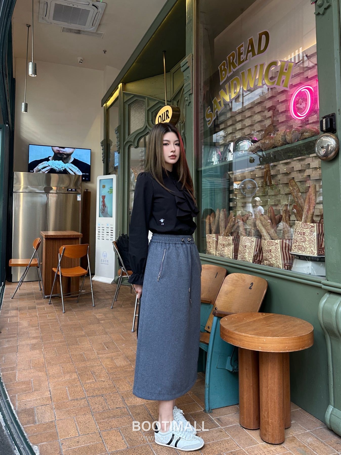 Dior 2026 S/S Cotton Twill Shirt Ruffle Collar Embroidered Bee Logo 디올 코튼 트윌 셔츠 러플 칼라 자수 비 로고 7