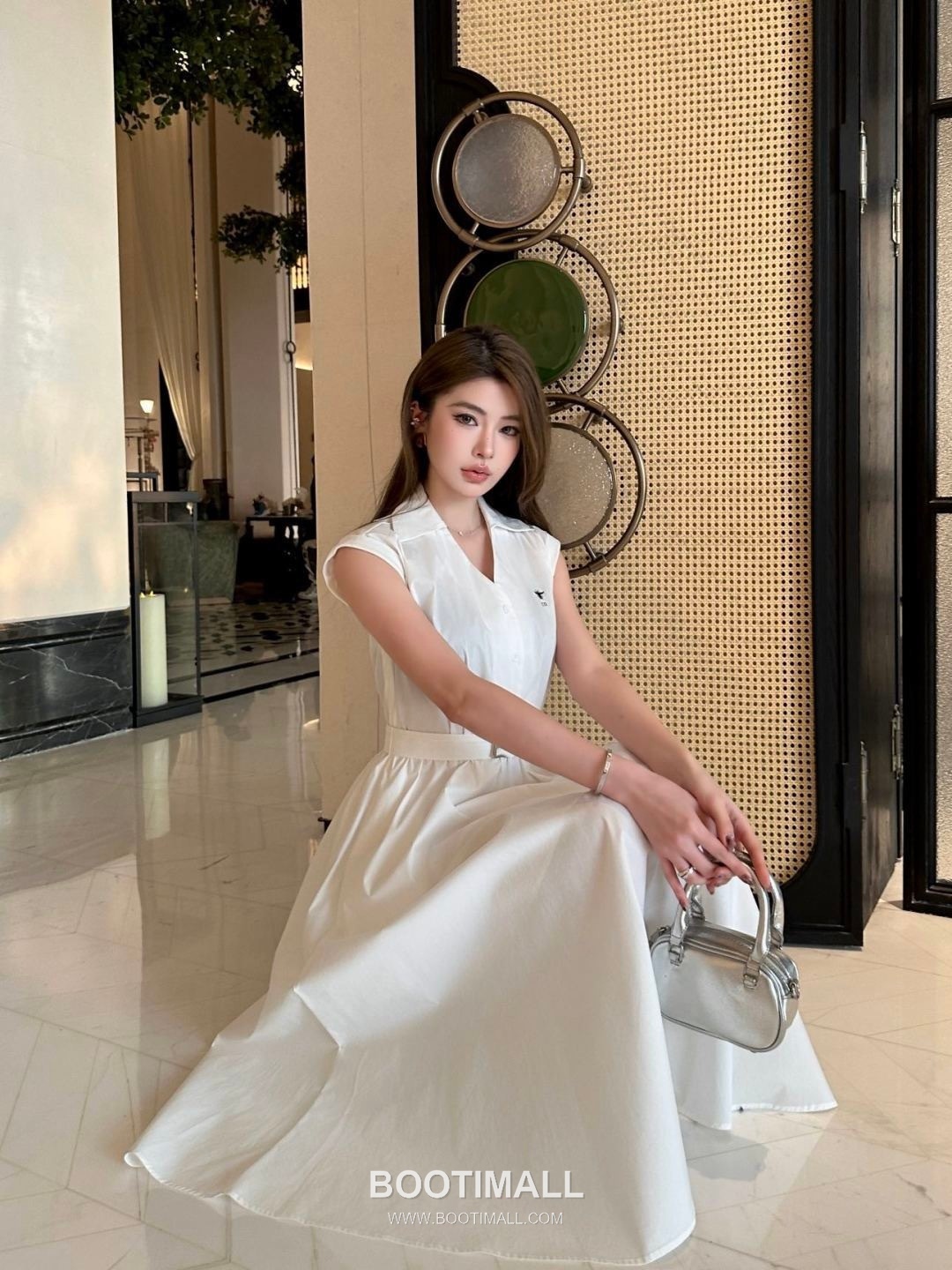 Dior 2026 S/S Polyester Dress Bee Embroidered Logo Detail 디올 폴리에스터 드레스 비 자수 로고 디테일 4