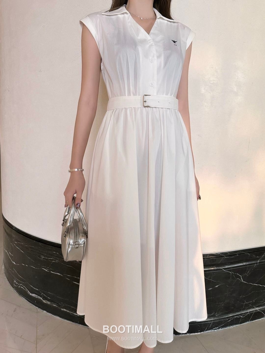 Dior 2026 S/S Polyester Dress Bee Embroidered Logo Detail 디올 폴리에스터 드레스 비 자수 로고 디테일 5