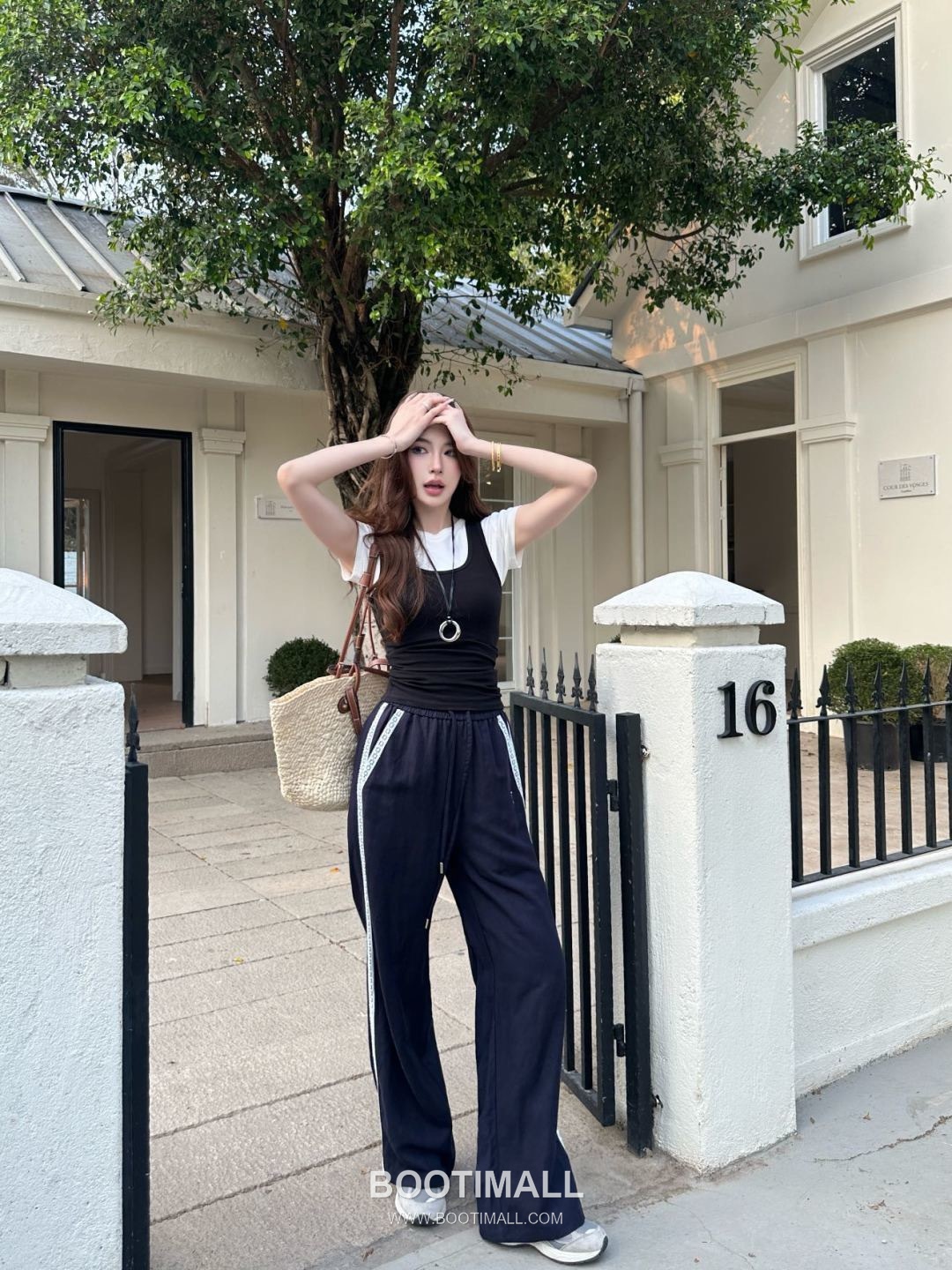 Dior 2026 S/S Linen Blend Pants Straight Fit Lace Detail 디올 린넨 블렌드 팬츠 스트레이트 핏 레이스 디테일 4