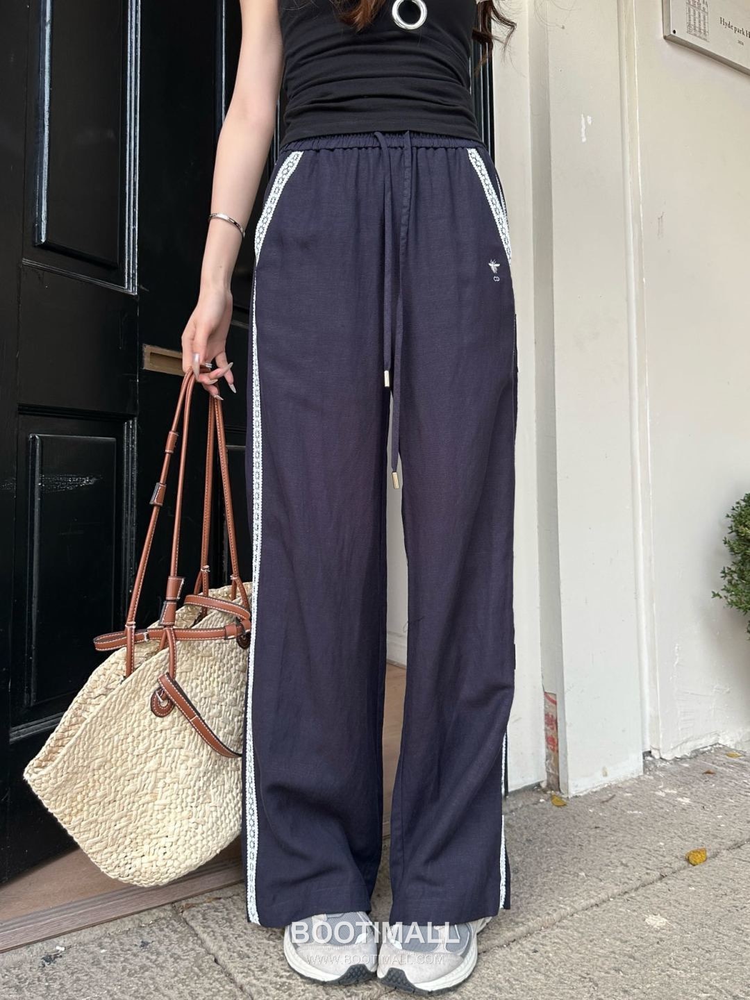 Dior 2026 S/S Linen Blend Pants Straight Fit Lace Detail 디올 린넨 블렌드 팬츠 스트레이트 핏 레이스 디테일 5