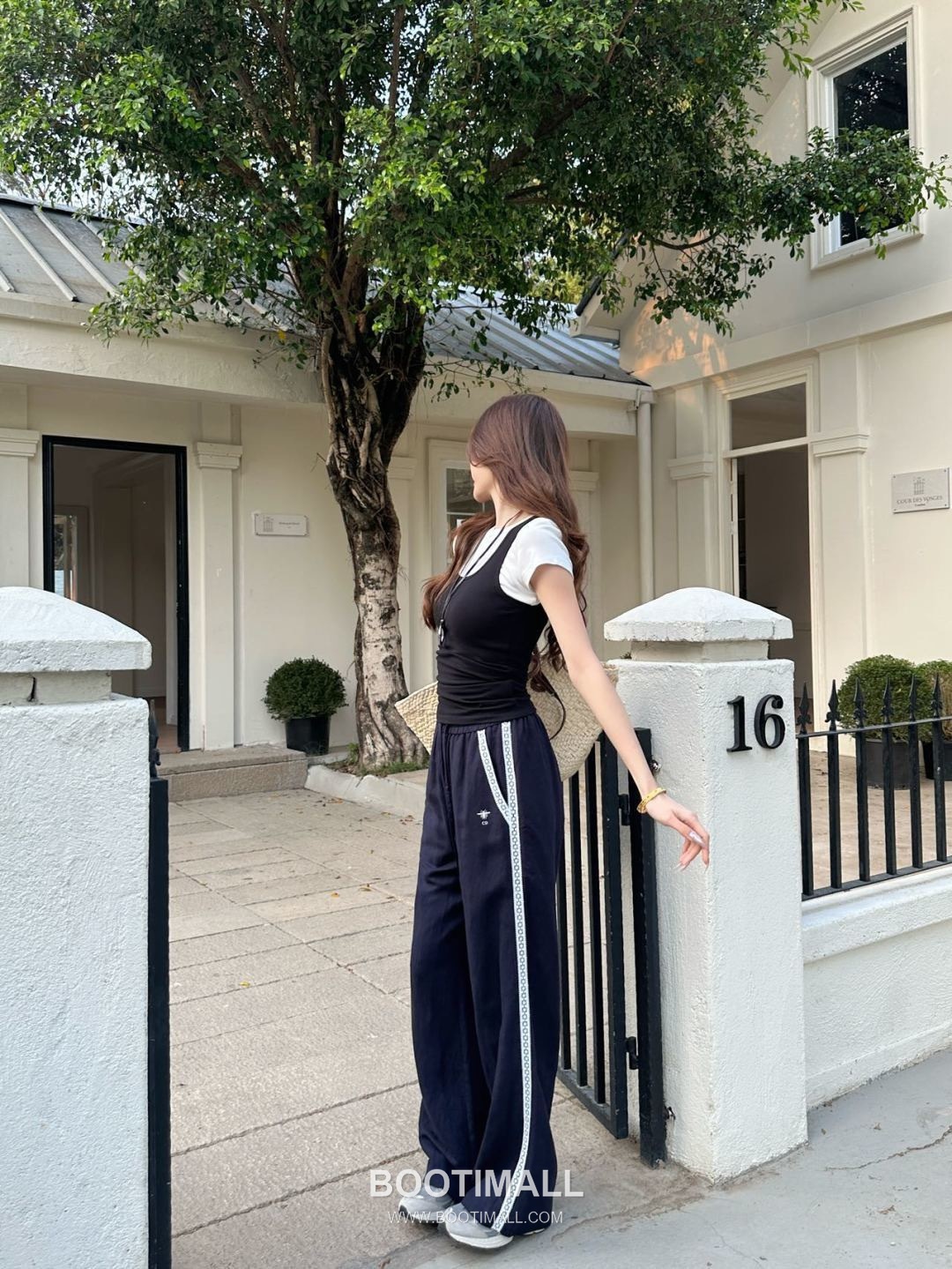 Dior 2026 S/S Linen Blend Pants Straight Fit Lace Detail 디올 린넨 블렌드 팬츠 스트레이트 핏 레이스 디테일 9