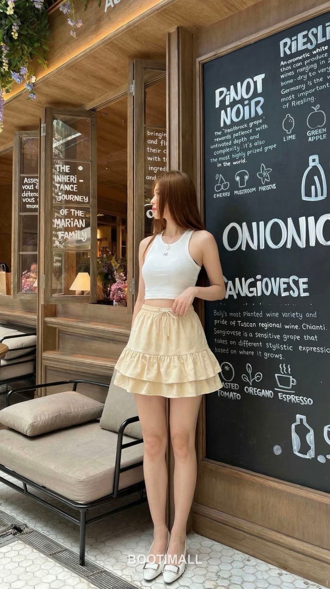 Prada 2026 S/S Polyester Skirt Structured Cut Logo Detail 프라다 폴리에스터 스커트 구조적 컷 로고 디테일 3