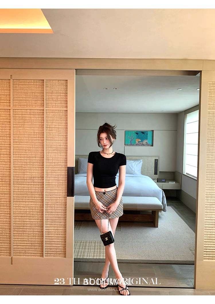 Burberry 2026 S/S Cotton Polyester Set Cropped T-Shirt Check Skirt Lace Detail 버버리 코튼 폴리에스터 세트 크롭 티셔츠 체크 스커트 레이스 디테일 5