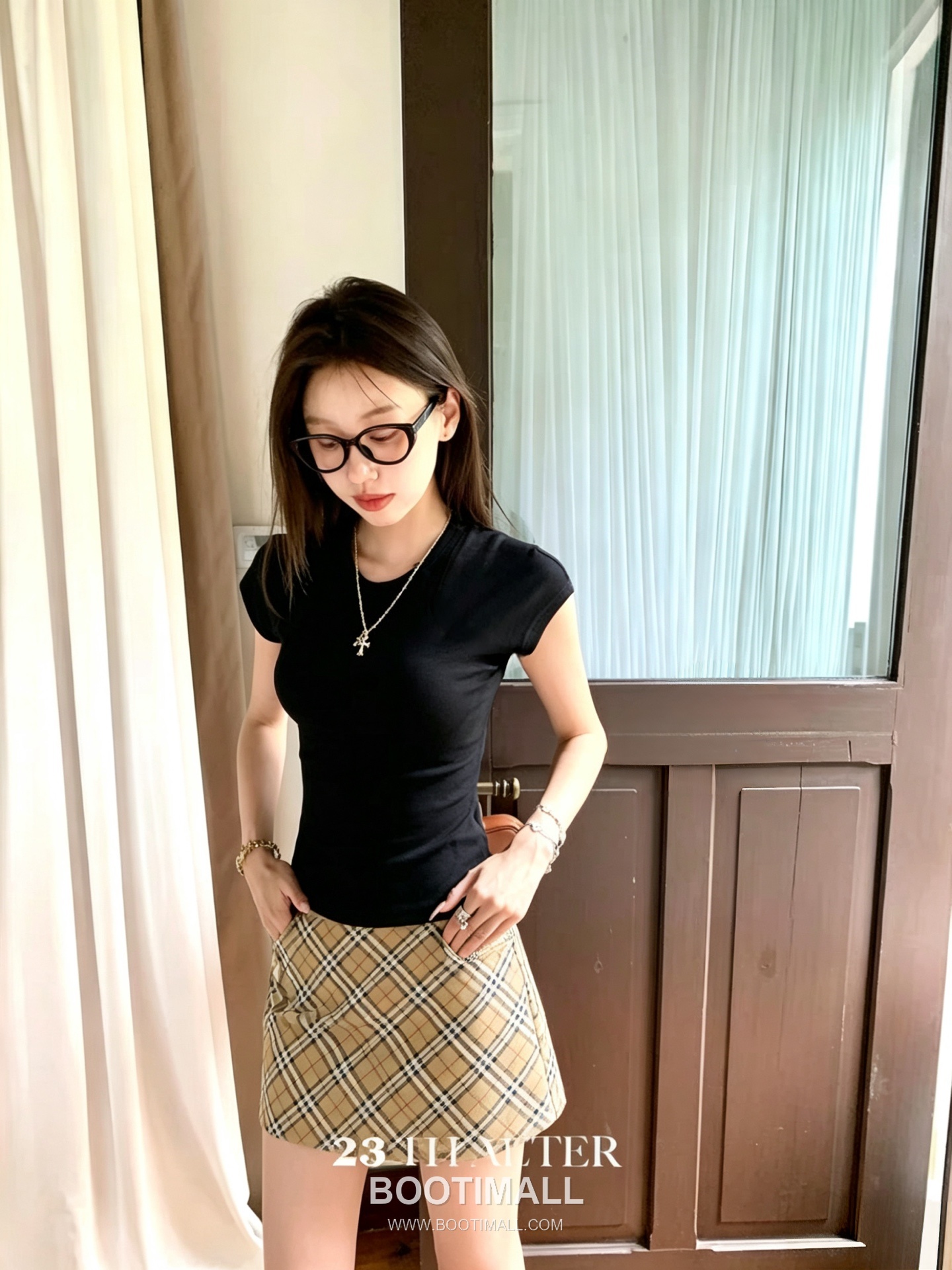 Burberry 2026 S/S Cotton Polyester Set Cropped T-Shirt Check Skirt Lace Detail 버버리 코튼 폴리에스터 세트 크롭 티셔츠 체크 스커트 레이스 디테일 14