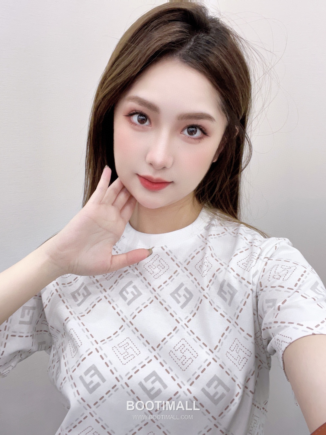 Fendi 2025 S/S Cotton T-Shirt Allover FF Diamond Print Logo Detail 펜디 코튼 티셔츠 올오버 FF 다이아몬드 프린트 로고 디테일 6