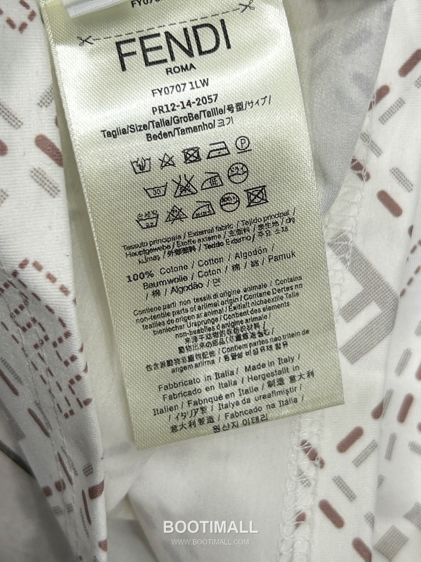 Fendi 2025 S/S Cotton T-Shirt Allover FF Diamond Print Logo Detail 펜디 코튼 티셔츠 올오버 FF 다이아몬드 프린트 로고 디테일 22