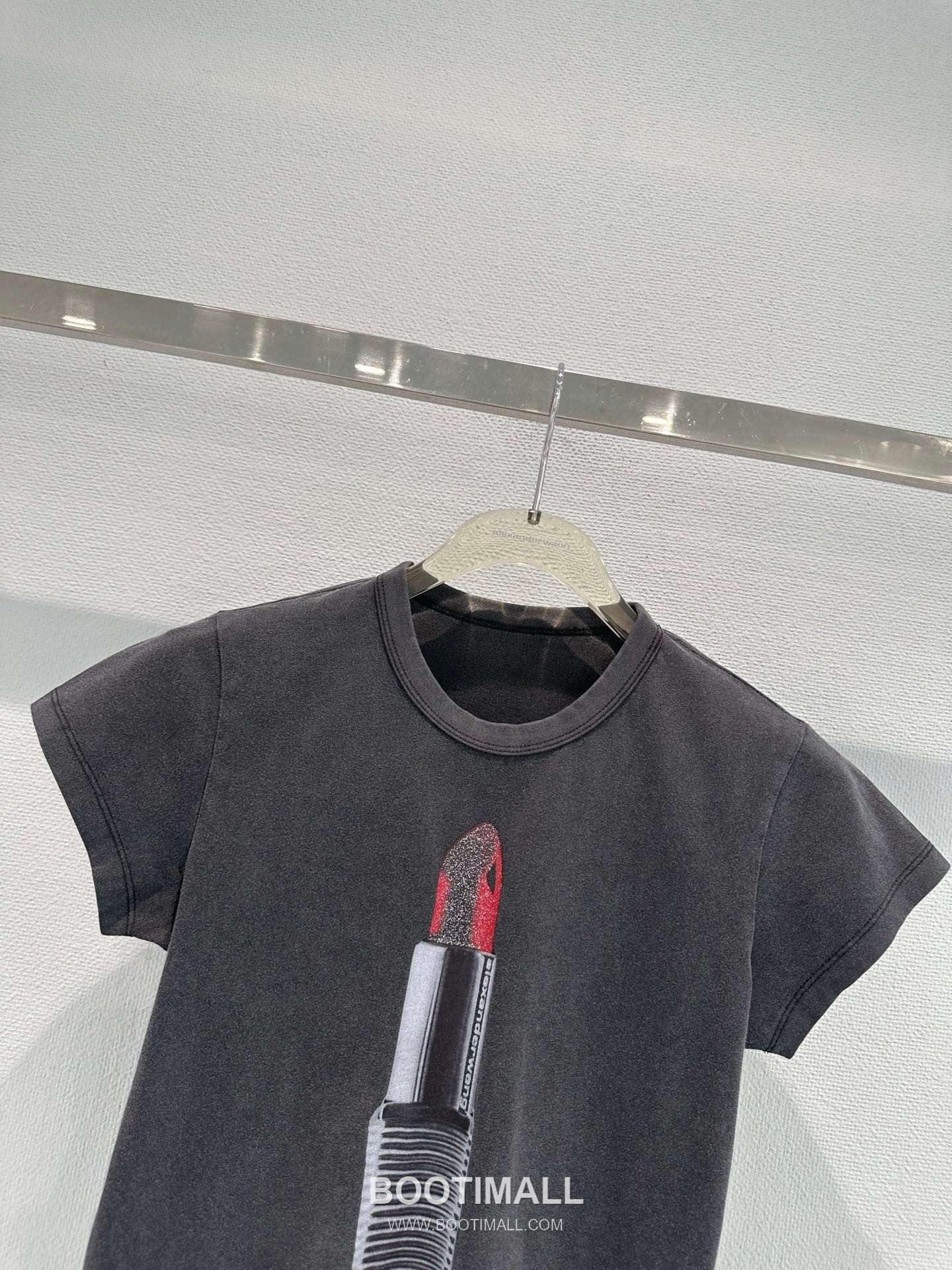 Alexander Wang 2026 S/S Cotton T-Shirt 3D Lipstick Print Logo Detail 알렉산더왕 코튼 티셔츠 3D 립스틱 프린트 로고 디테일 2