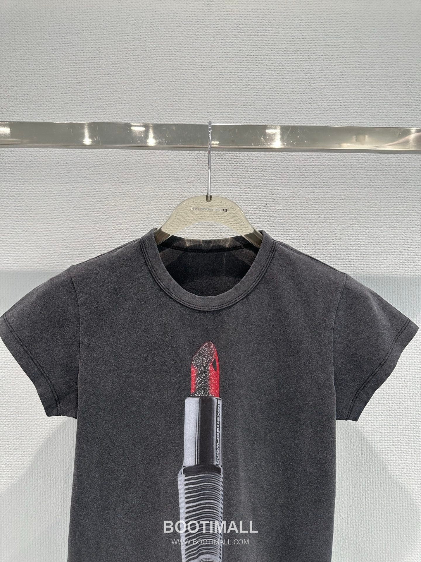 Alexander Wang 2026 S/S Cotton T-Shirt 3D Lipstick Print Logo Detail 알렉산더왕 코튼 티셔츠 3D 립스틱 프린트 로고 디테일 4