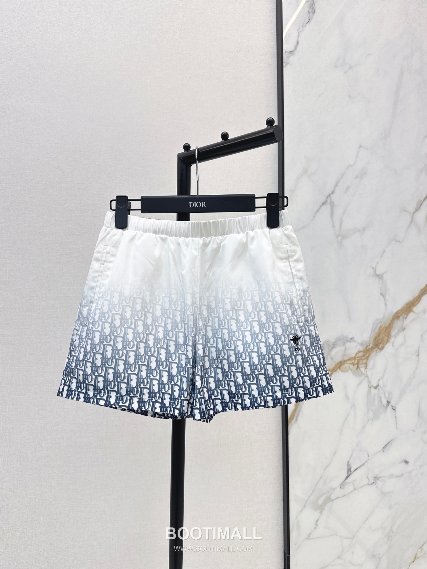 Dior 2026 S/S Polyester Shorts Gradient Logo Elastic Waist Detail 디올 폴리에스터 쇼츠 그라디언트 로고 밴딩 허리 디테일 1