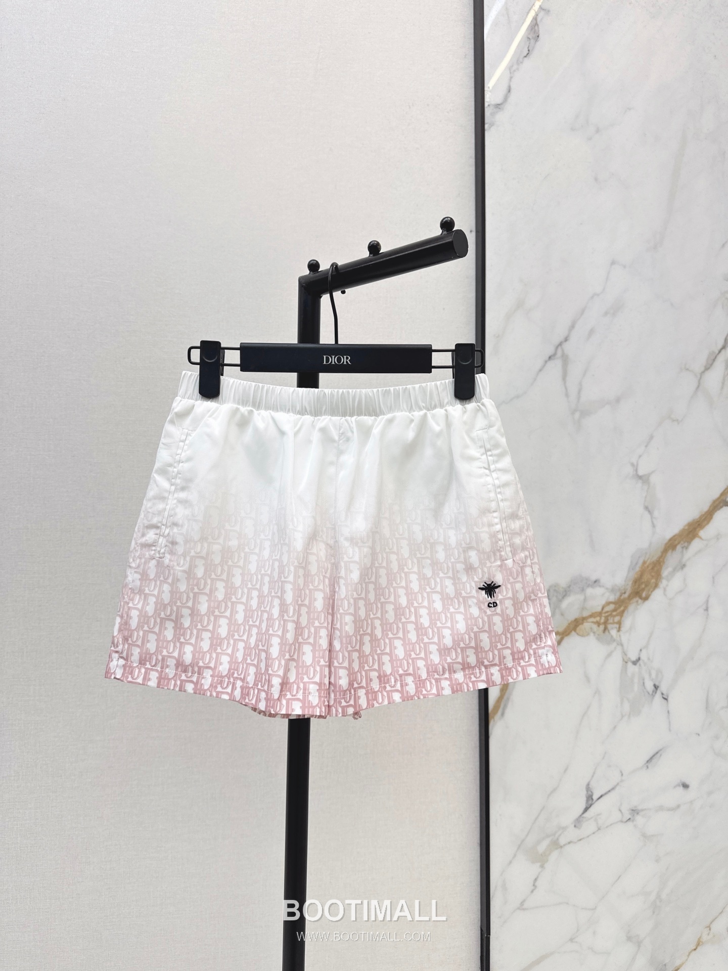 Dior 2026 S/S Polyester Shorts Gradient Logo Elastic Waist Detail 디올 폴리에스터 쇼츠 그라디언트 로고 밴딩 허리 디테일 1