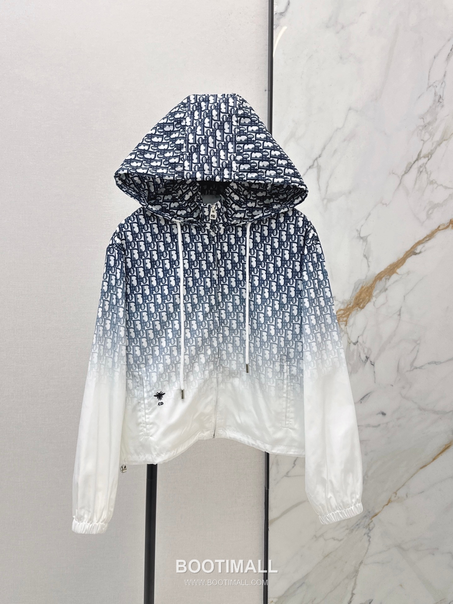 Dior 2026 S/S Polyester Jacket Hooded Gradient Logo Zip Detail 디올 폴리에스터 재킷 후드 그라디언트 로고 집 디테일 10