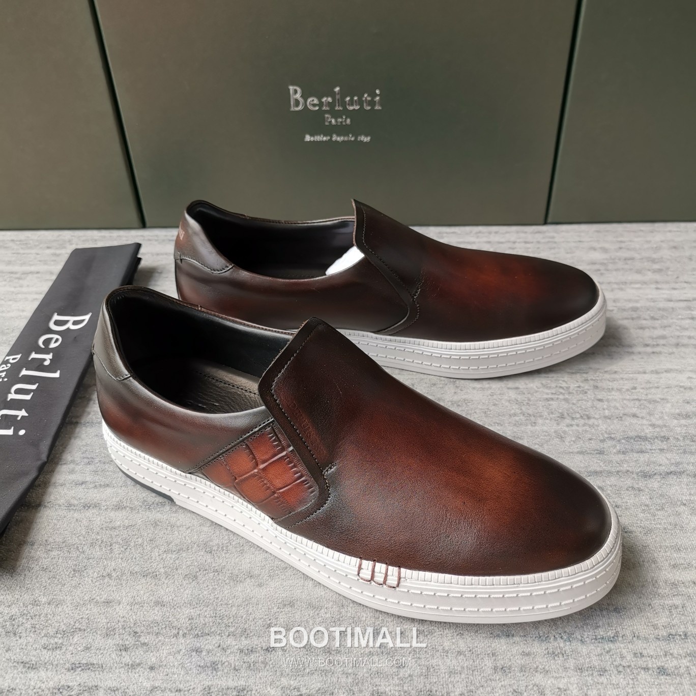 Berluti Playtime Palermo Croc Embossed Calfskin Leather Slip-On Sneakers with Scritto TPU Sole Detail 벨루티 플레이타임 팔레르모 크로크 엠보싱 카프스킨 레더 슬립온 스니커즈 3.5cm 2