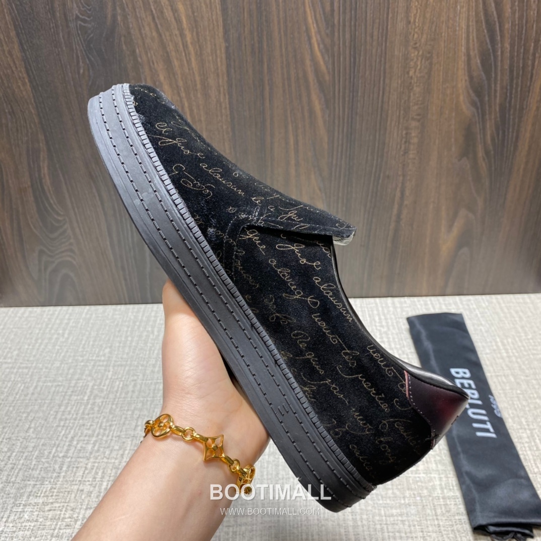 Berluti Playtime Palermo Suede Calfskin Slip-On Sneakers with Scritto TPU Sole Detail 벨루티 플레이타임 팔레르모 스웨이드 카프스킨 슬립온 스니커즈 3.5cm 8