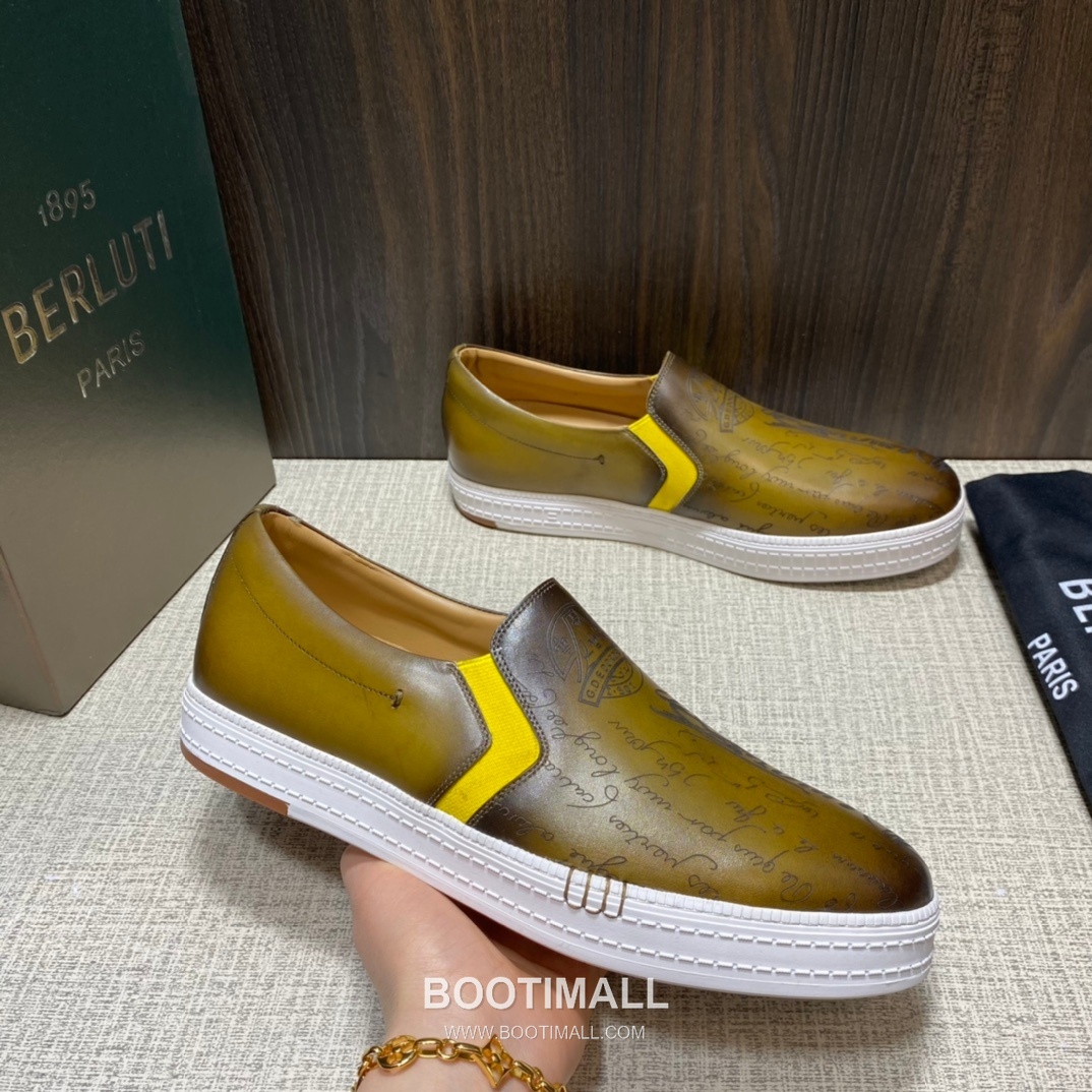 Berluti Playtime Palermo Calfskin Leather Slip-On Sneakers with Scritto TPU Sole Detail 벨루티 플레이타임 팔레르모 카프스킨 레더 슬립온 스니커즈 3.5cm 3