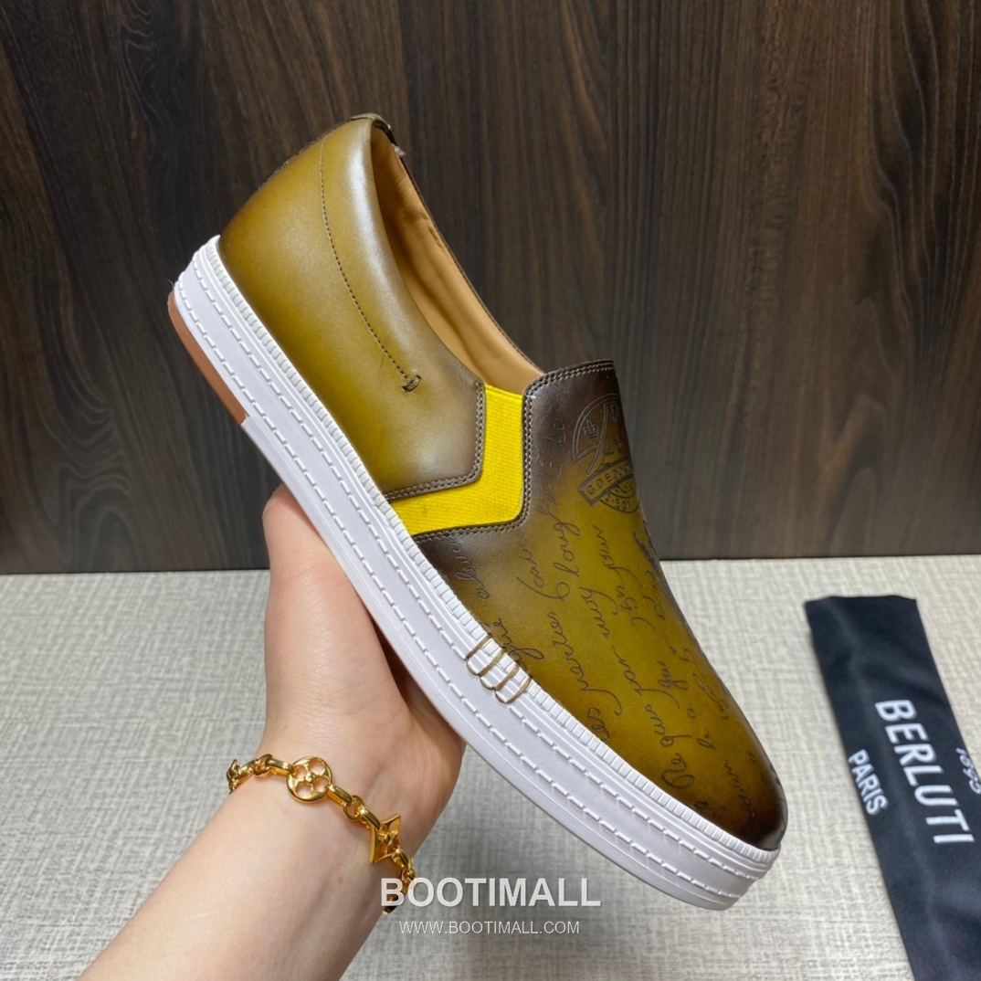 Berluti Playtime Palermo Calfskin Leather Slip-On Sneakers with Scritto TPU Sole Detail 벨루티 플레이타임 팔레르모 카프스킨 레더 슬립온 스니커즈 3.5cm 6