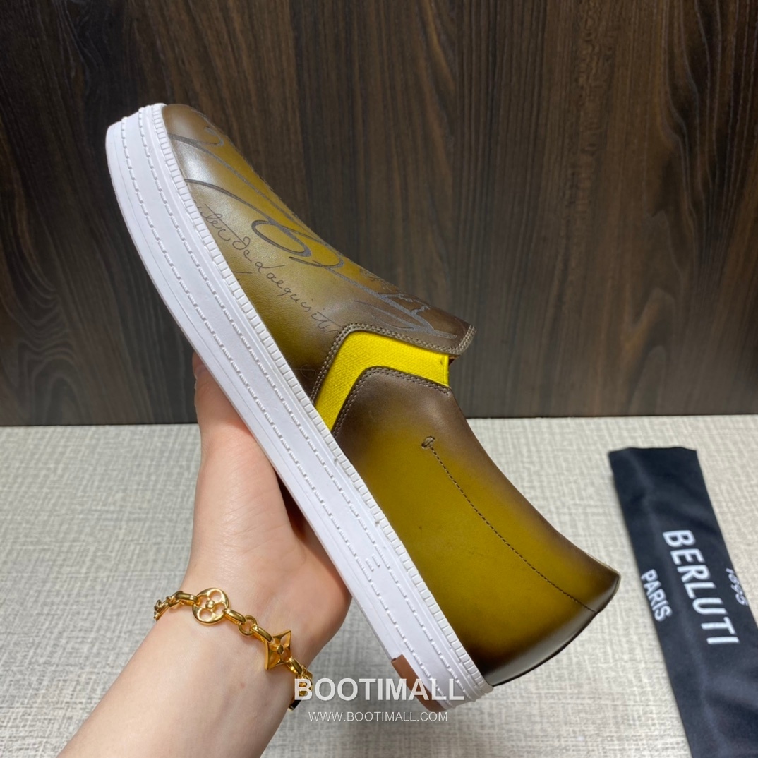 Berluti Playtime Palermo Calfskin Leather Slip-On Sneakers with Scritto TPU Sole Detail 벨루티 플레이타임 팔레르모 카프스킨 레더 슬립온 스니커즈 3.5cm 8