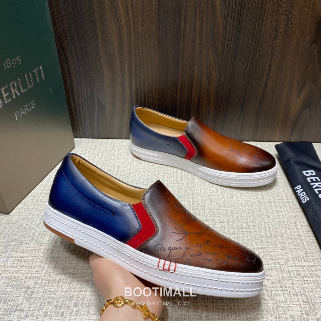 Berluti Playtime Palermo Calfskin Leather Slip-On Sneakers with Scritto TPU Sole Detail 벨루티 플레이타임 팔레르모 카프스킨 레더 슬립온 스니커즈 3.5cm 3