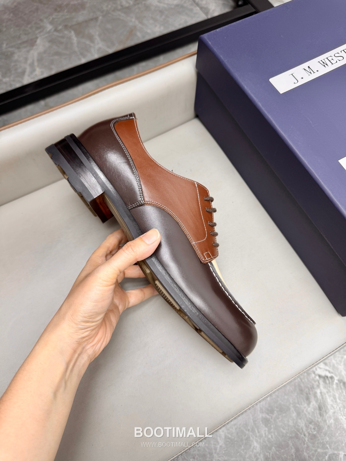 J.M.Weston Classic Calfskin Leather Lace-Up Dress Shoes with Combination Sole Detail 제이엠웨스턴 클래식 카프스킨 레더 레이스업 드레스 슈즈 2.5cm 6