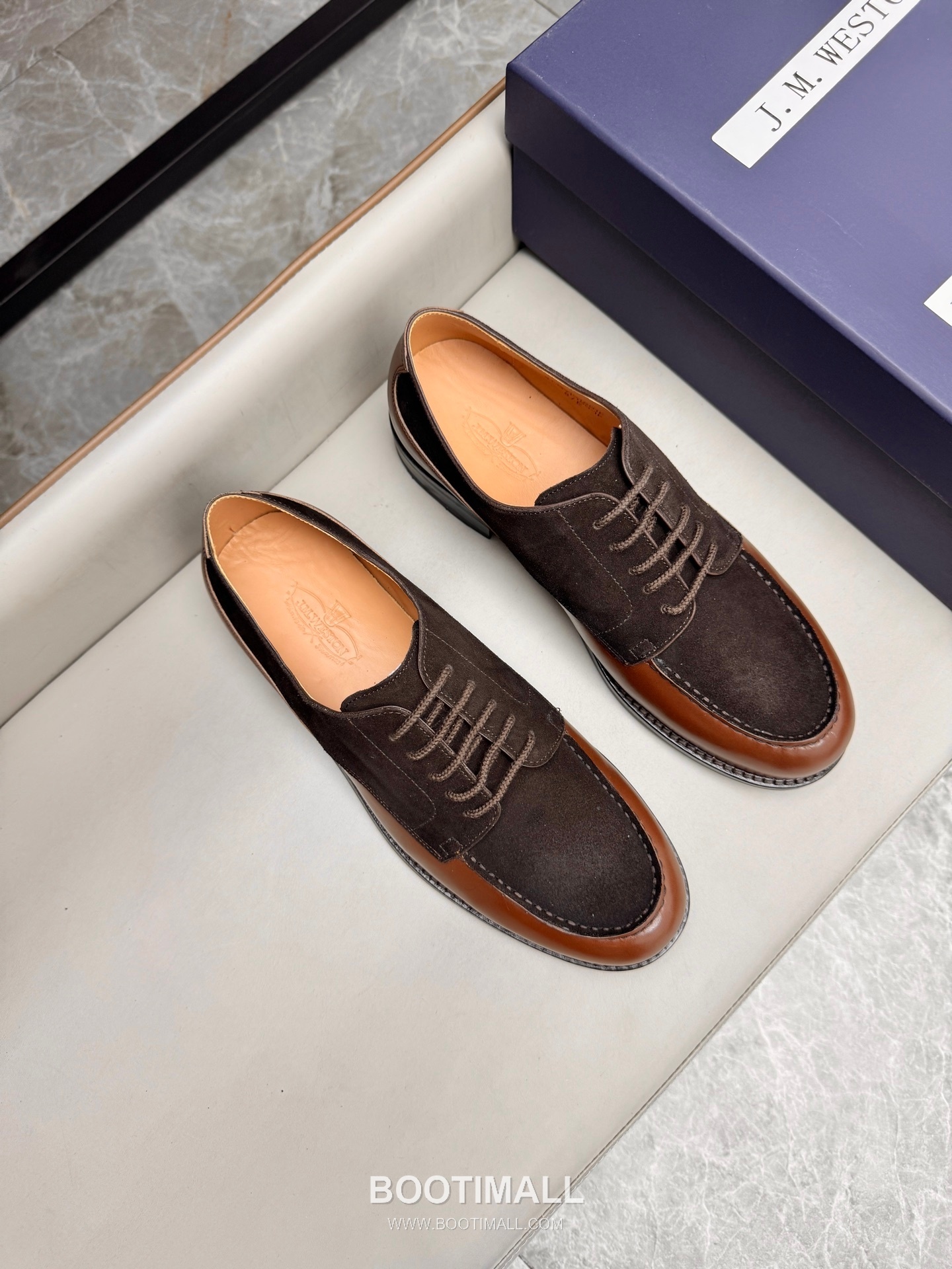 J.M.Weston Classic Calfskin Leather Lace-Up Dress Shoes with Combination Sole Detail 제이엠웨스턴 클래식 카프스킨 레더 레이스업 드레스 슈즈 2.5cm 1