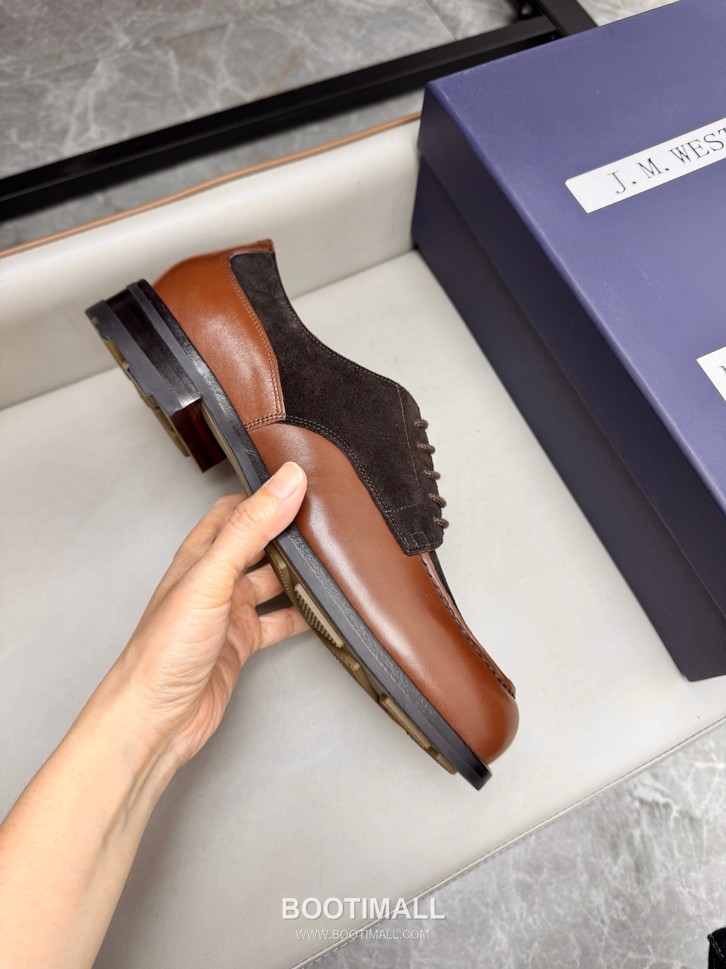 J.M.Weston Classic Calfskin Leather Lace-Up Dress Shoes with Combination Sole Detail 제이엠웨스턴 클래식 카프스킨 레더 레이스업 드레스 슈즈 2.5cm 6