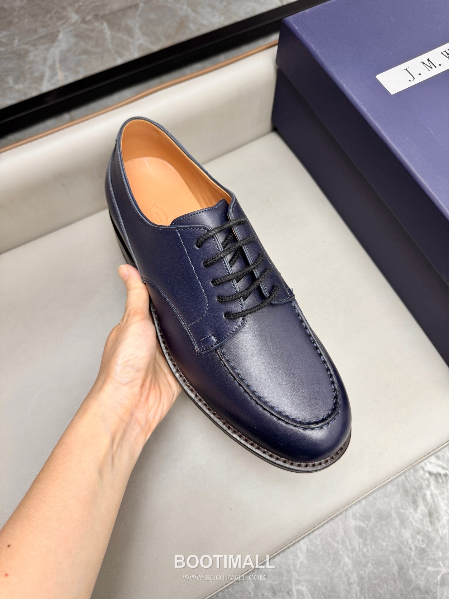 J.M.Weston Classic Calfskin Leather Lace-Up Dress Shoes with Combination Sole Detail 제이엠웨스턴 클래식 카프스킨 레더 레이스업 드레스 슈즈 2.5cm 7