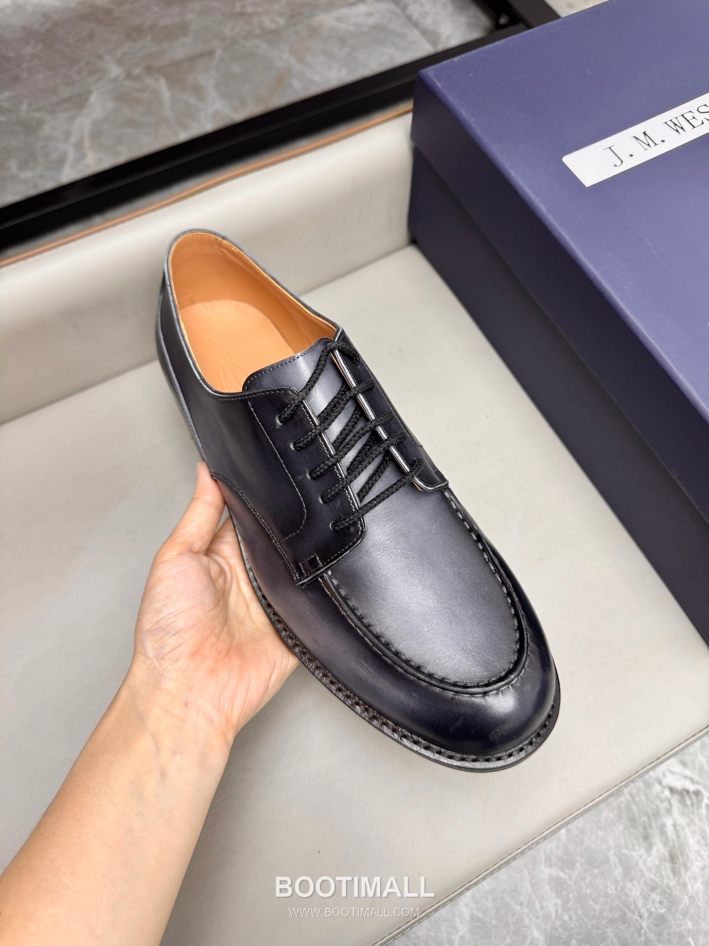 J.M.Weston Classic Calfskin Leather Lace-Up Dress Shoes with Combination Sole Detail 제이엠웨스턴 클래식 카프스킨 레더 레이스업 드레스 슈즈 2.5cm 7