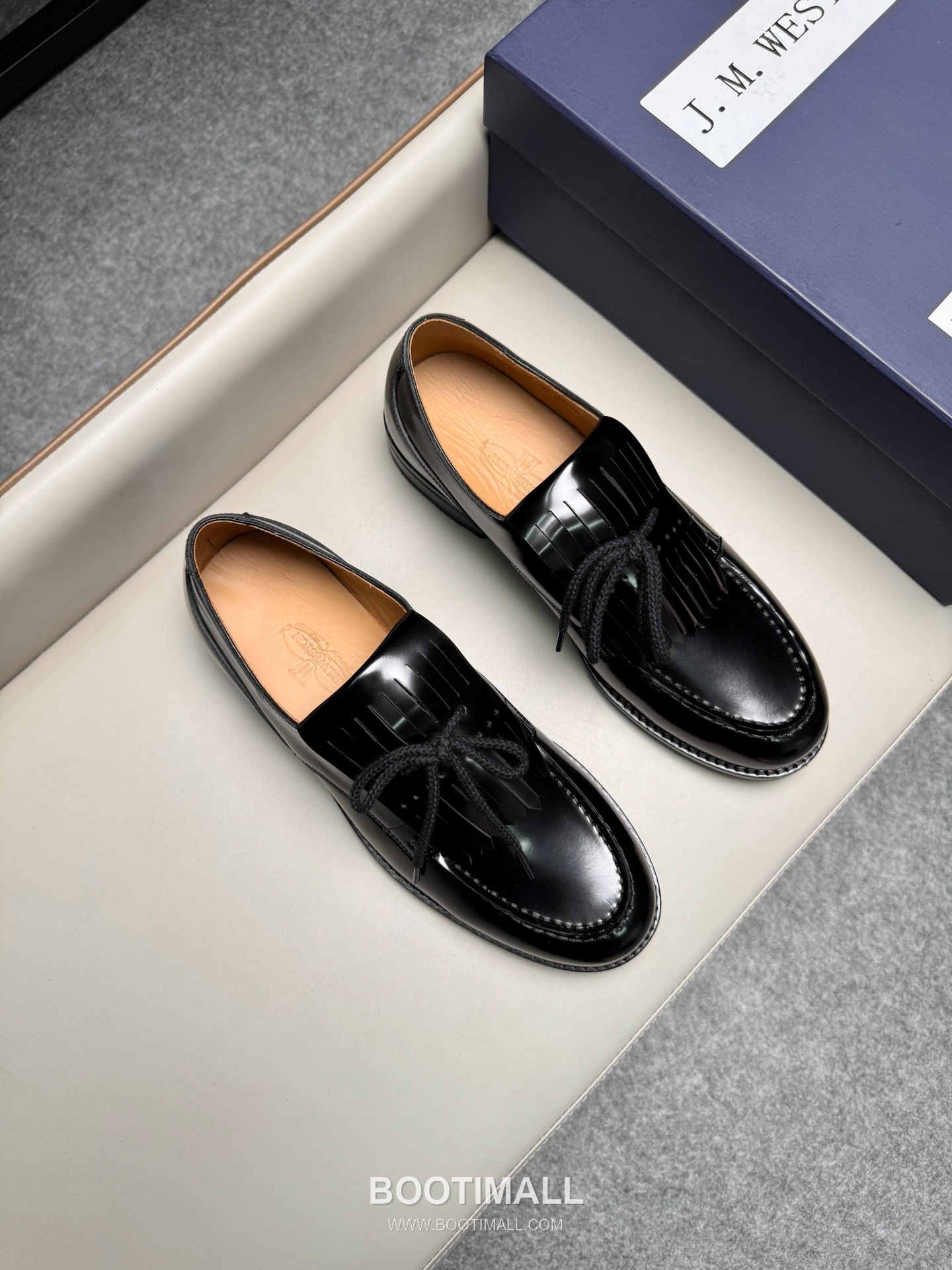 J.M.Weston Classic Calfskin Leather Lace-Up Dress Shoes with Clean Upper Detail 제이엠웨스턴 클래식 카프스킨 레더 레이스업 드레스 슈즈 2.5cm 1