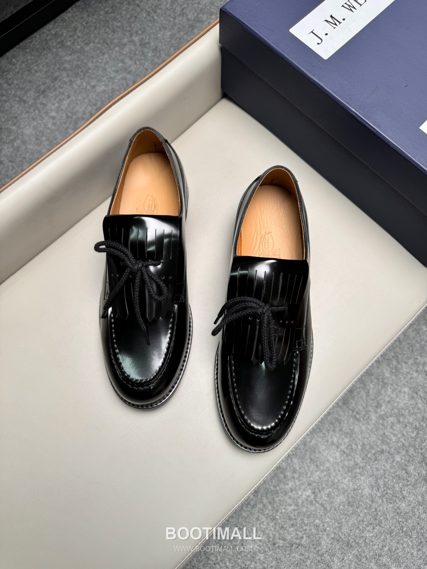 J.M.Weston Classic Calfskin Leather Lace-Up Dress Shoes with Clean Upper Detail 제이엠웨스턴 클래식 카프스킨 레더 레이스업 드레스 슈즈 2.5cm 4