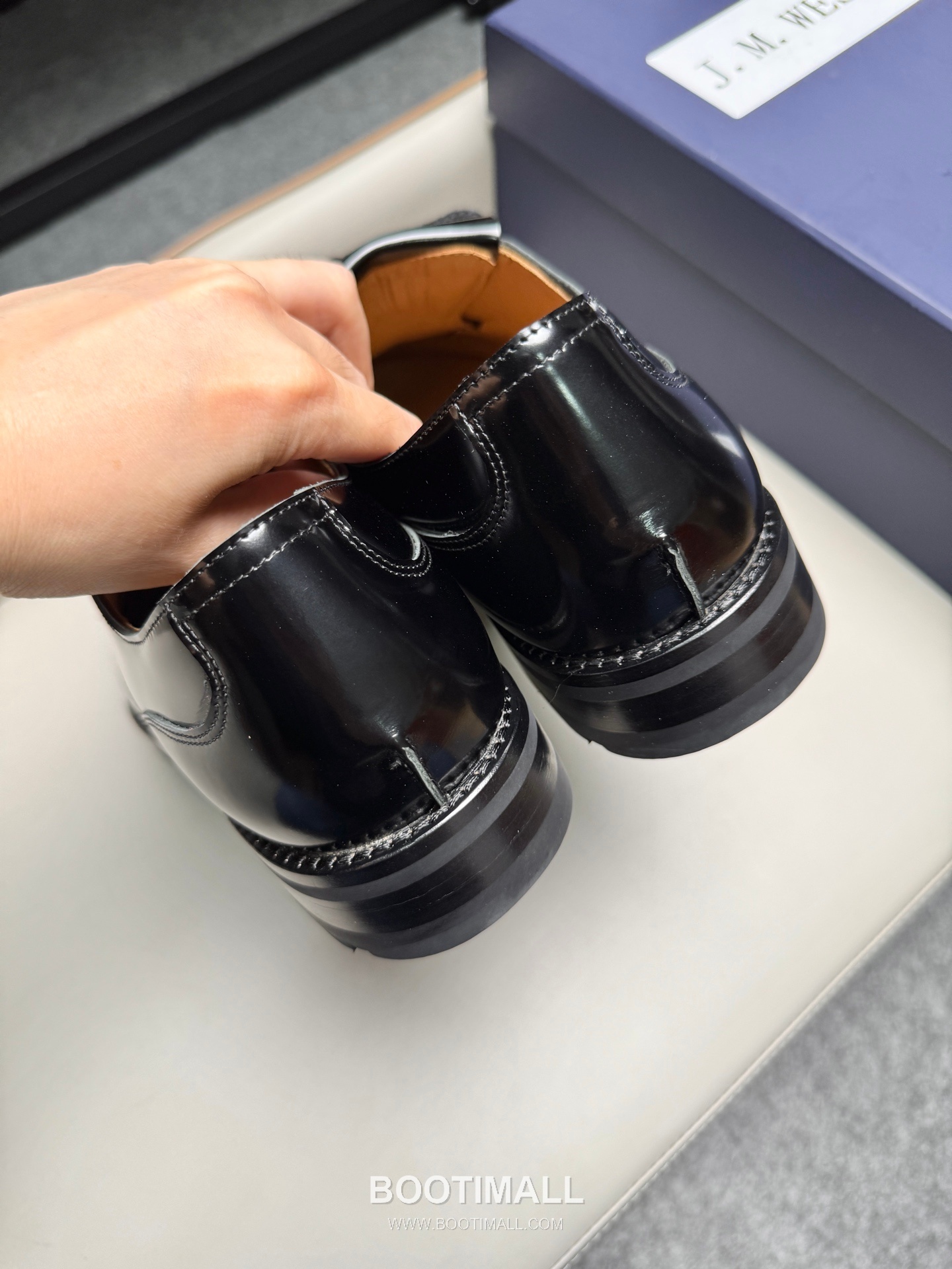 J.M.Weston Classic Calfskin Leather Lace-Up Dress Shoes with Clean Upper Detail 제이엠웨스턴 클래식 카프스킨 레더 레이스업 드레스 슈즈 2.5cm 5