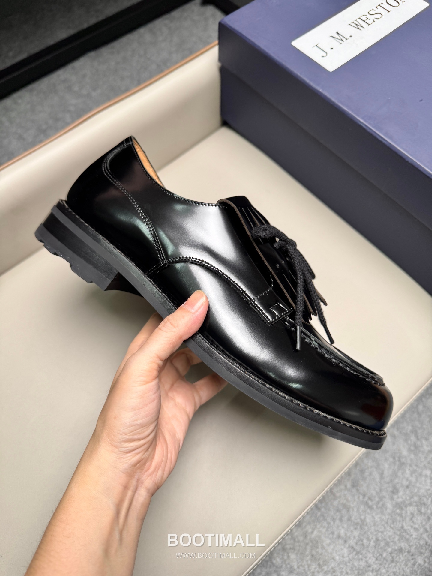 J.M.Weston Classic Calfskin Leather Lace-Up Dress Shoes with Clean Upper Detail 제이엠웨스턴 클래식 카프스킨 레더 레이스업 드레스 슈즈 2.5cm 6