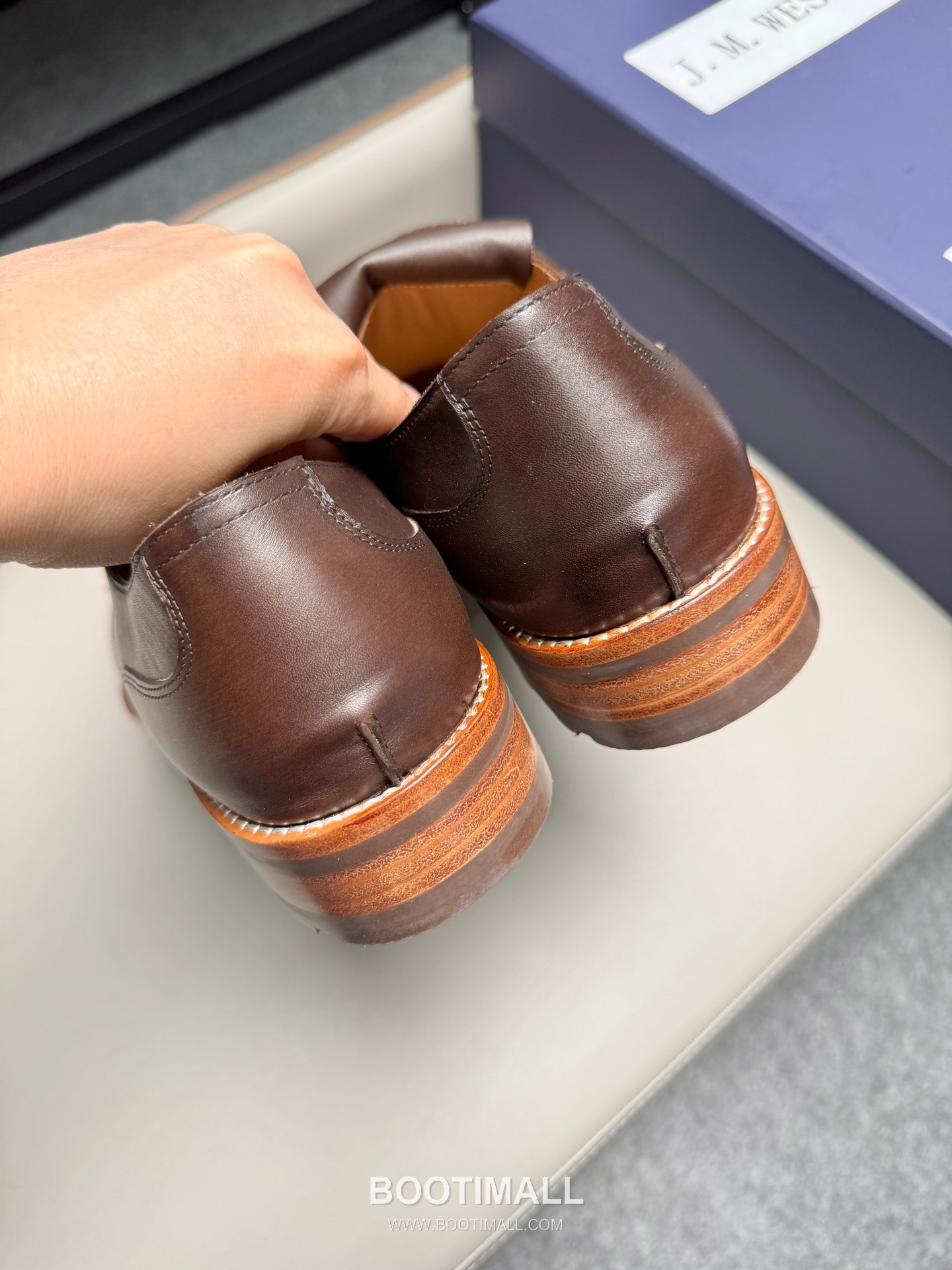 J.M.Weston Classic Calfskin Leather Lace-Up Dress Shoes with Clean Upper Detail 제이엠웨스턴 클래식 카프스킨 레더 레이스업 드레스 슈즈 2.5cm 5