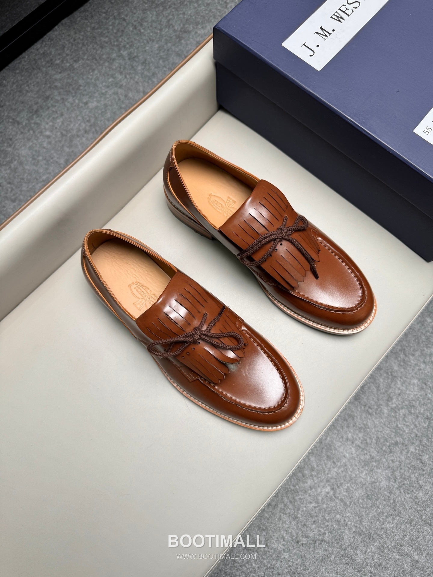 J.M.Weston Classic Calfskin Leather Lace-Up Dress Shoes with Clean Upper Detail 제이엠웨스턴 클래식 카프스킨 레더 레이스업 드레스 슈즈 2.5cm 1