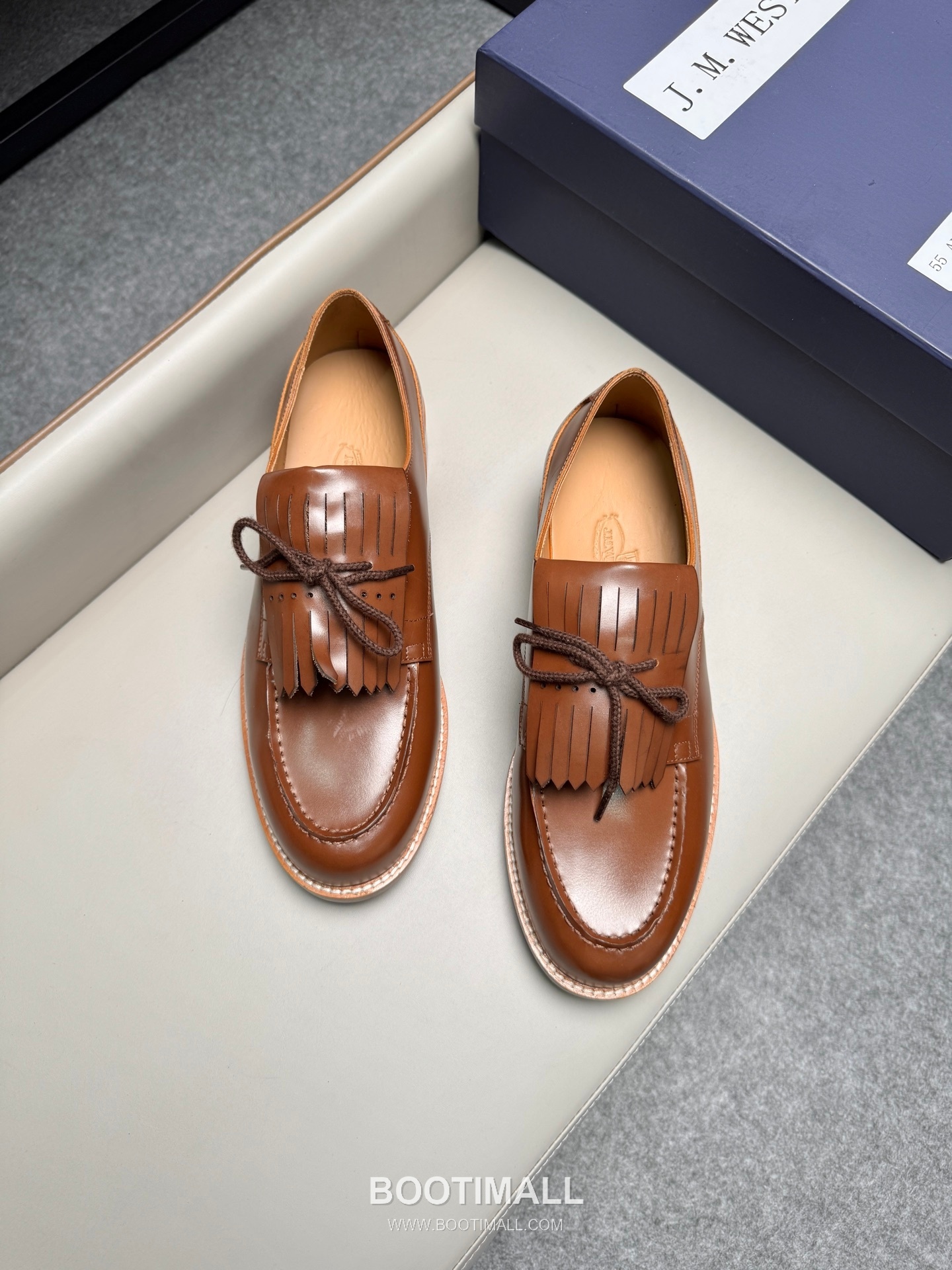 J.M.Weston Classic Calfskin Leather Lace-Up Dress Shoes with Clean Upper Detail 제이엠웨스턴 클래식 카프스킨 레더 레이스업 드레스 슈즈 2.5cm 4