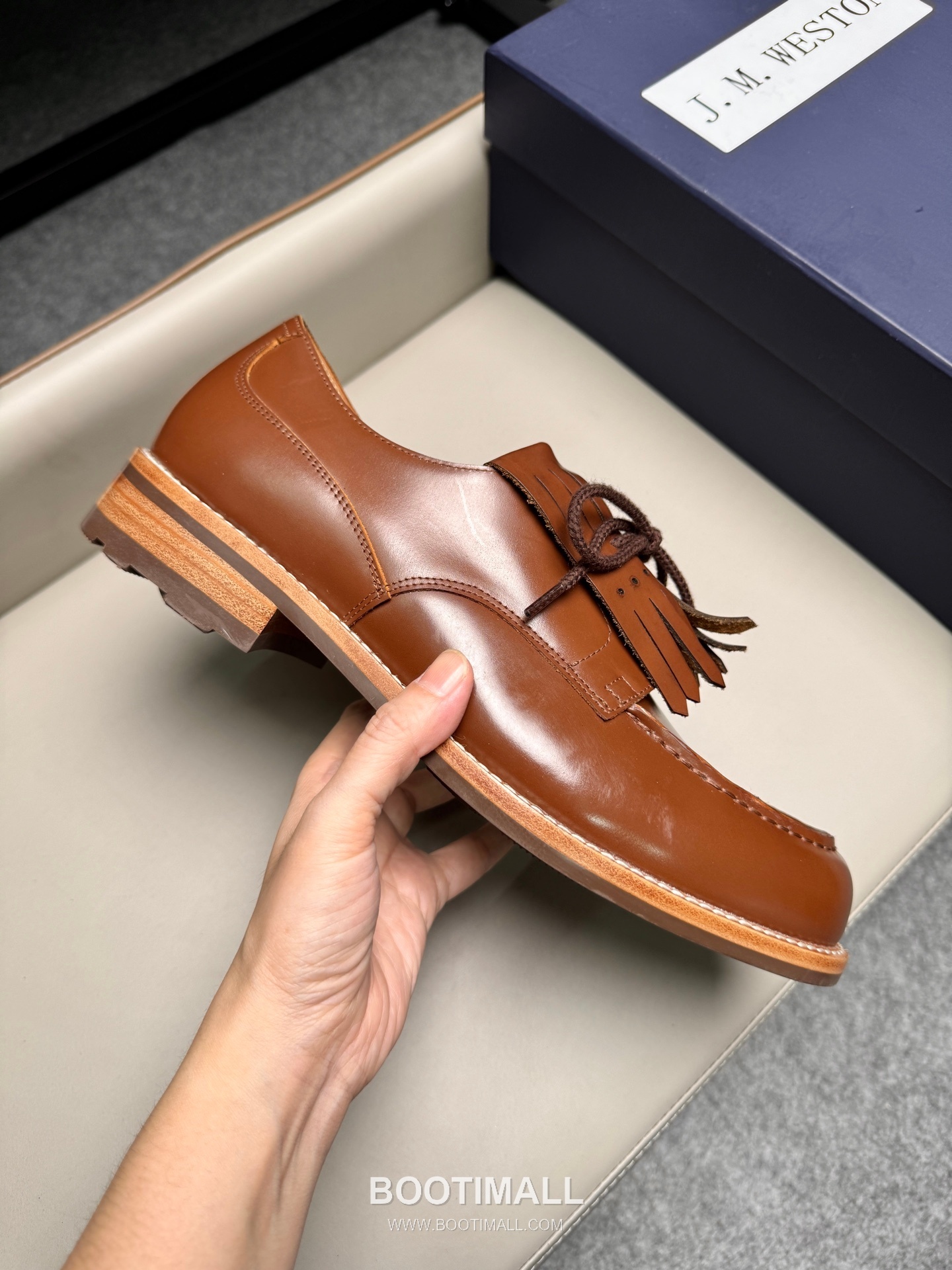 J.M.Weston Classic Calfskin Leather Lace-Up Dress Shoes with Clean Upper Detail 제이엠웨스턴 클래식 카프스킨 레더 레이스업 드레스 슈즈 2.5cm 6