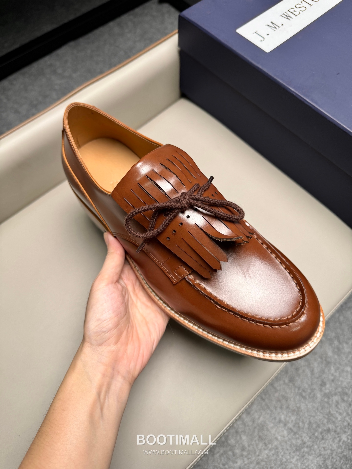 J.M.Weston Classic Calfskin Leather Lace-Up Dress Shoes with Clean Upper Detail 제이엠웨스턴 클래식 카프스킨 레더 레이스업 드레스 슈즈 2.5cm 7