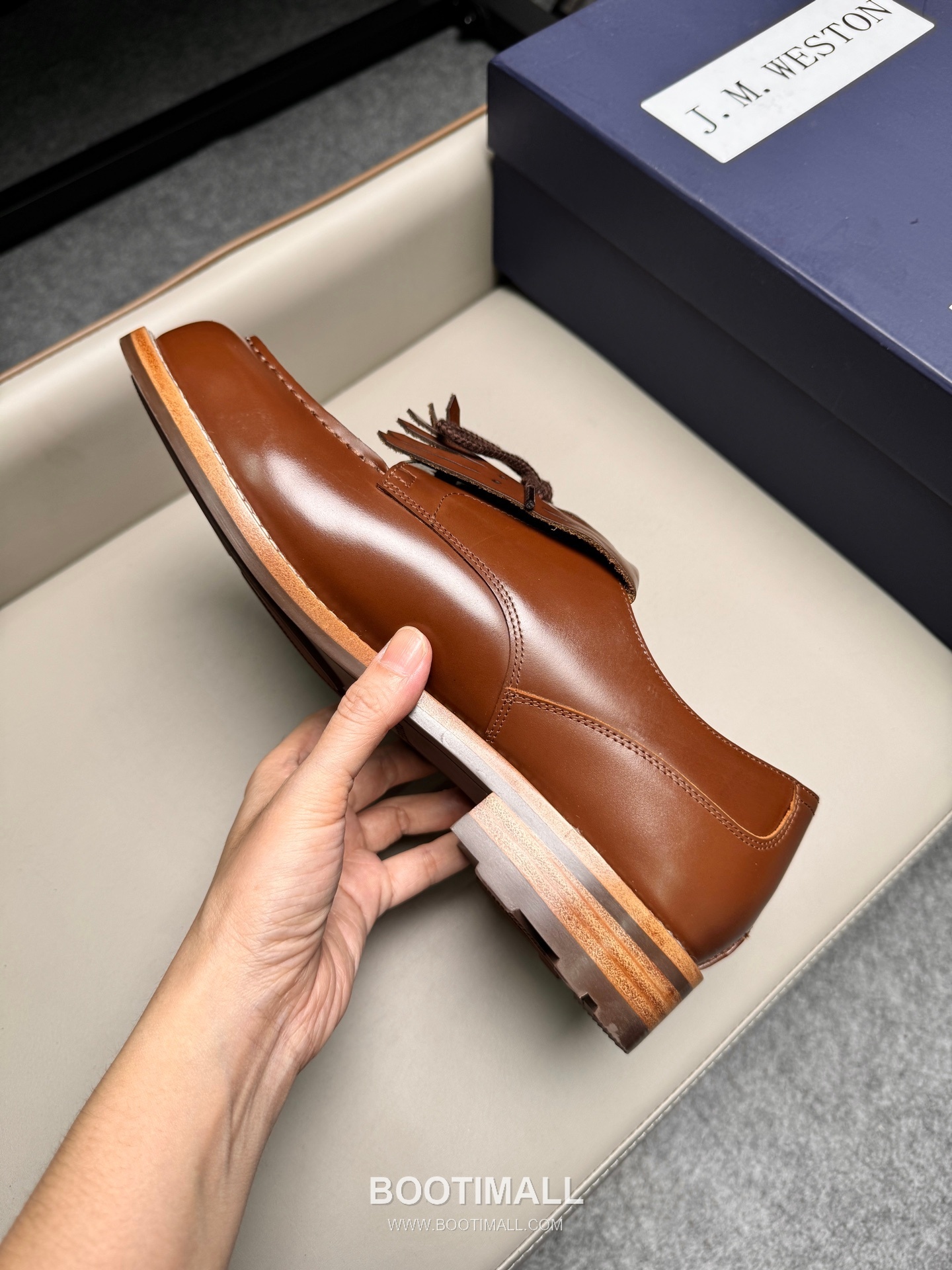 J.M.Weston Classic Calfskin Leather Lace-Up Dress Shoes with Clean Upper Detail 제이엠웨스턴 클래식 카프스킨 레더 레이스업 드레스 슈즈 2.5cm 8