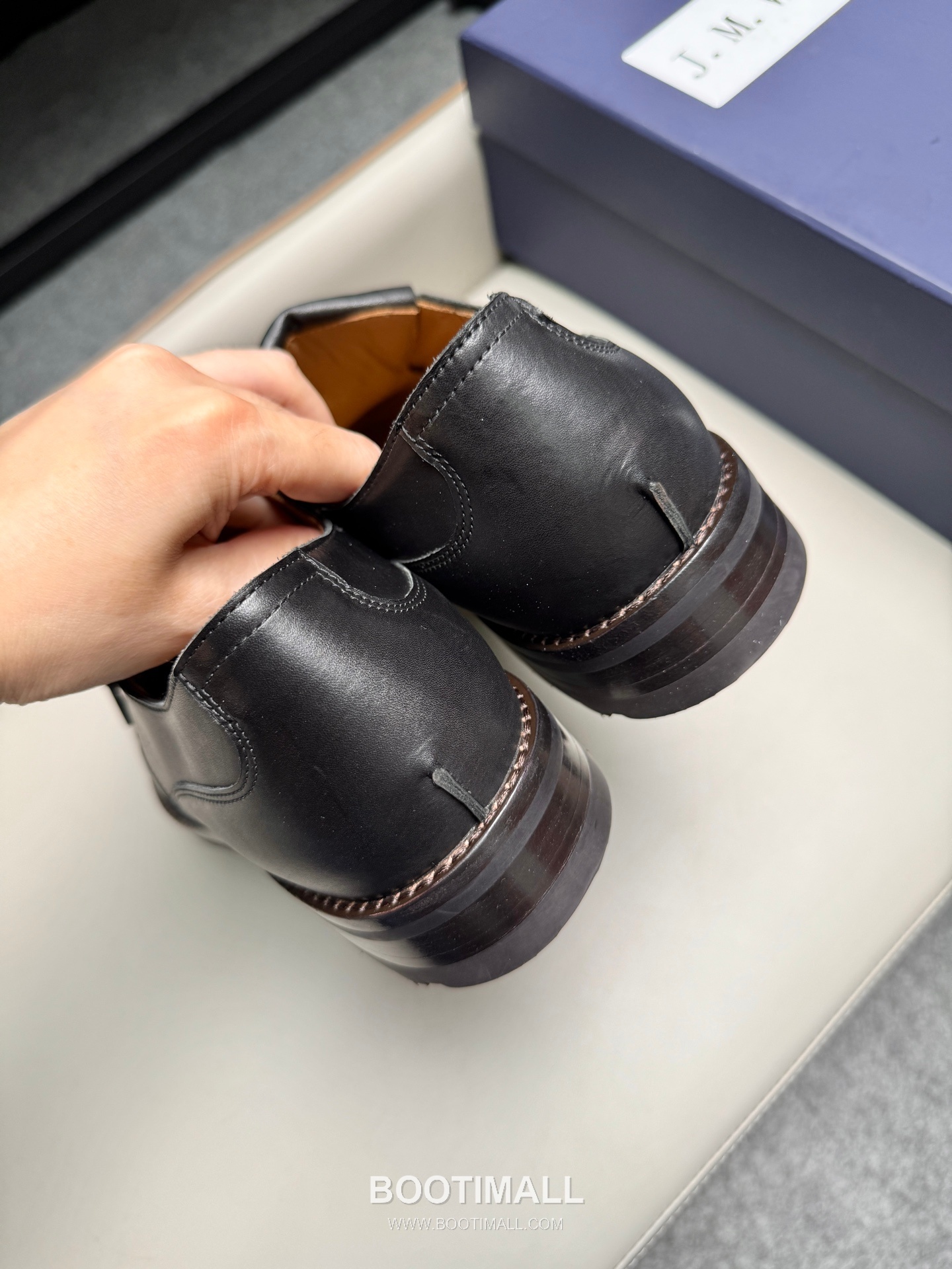 J.M.Weston Classic Calfskin Leather Lace-Up Dress Shoes with Clean Upper Detail 제이엠웨스턴 클래식 카프스킨 레더 레이스업 드레스 슈즈 2.5cm 5